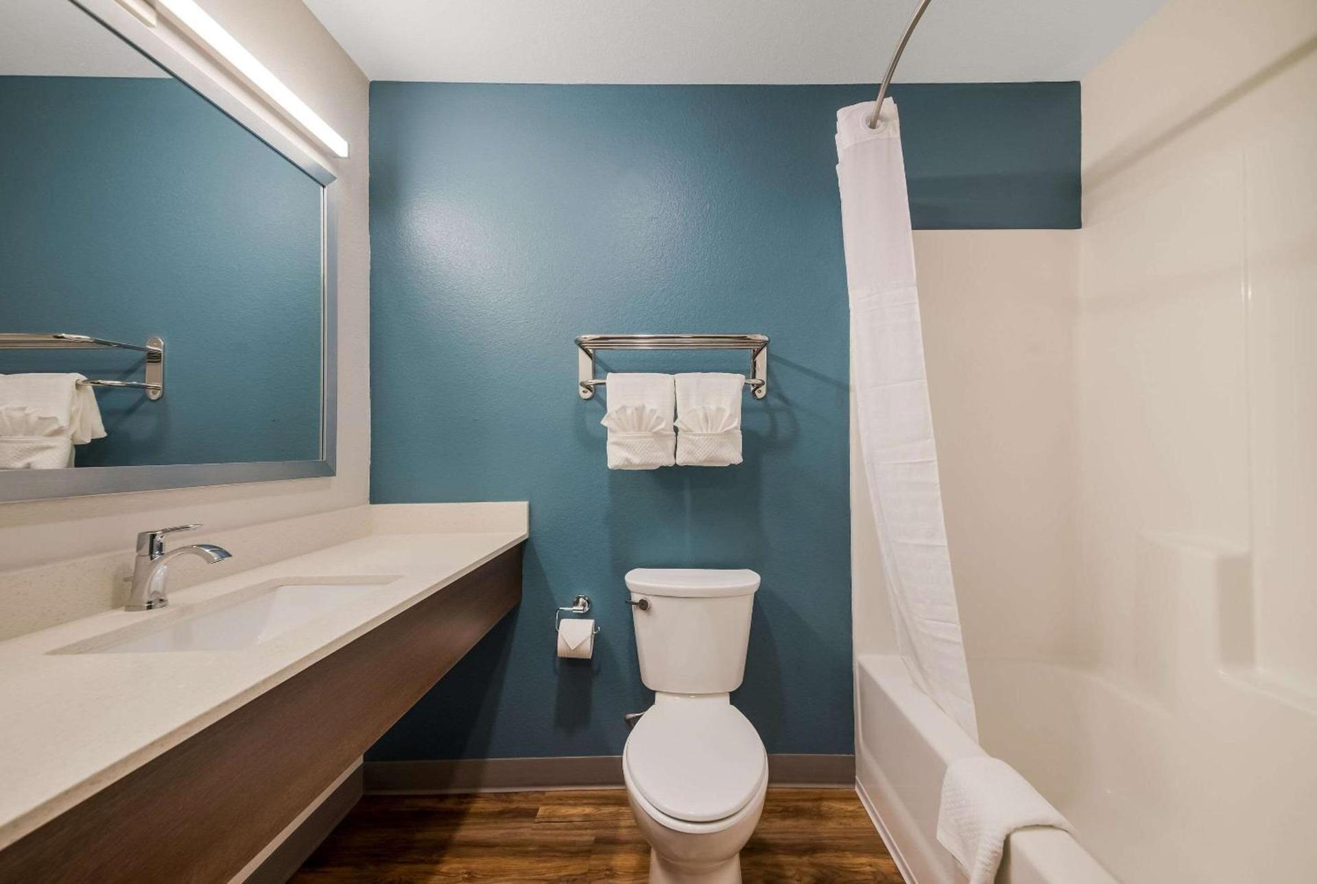 WoodSpring Suites Inverness photo 18
