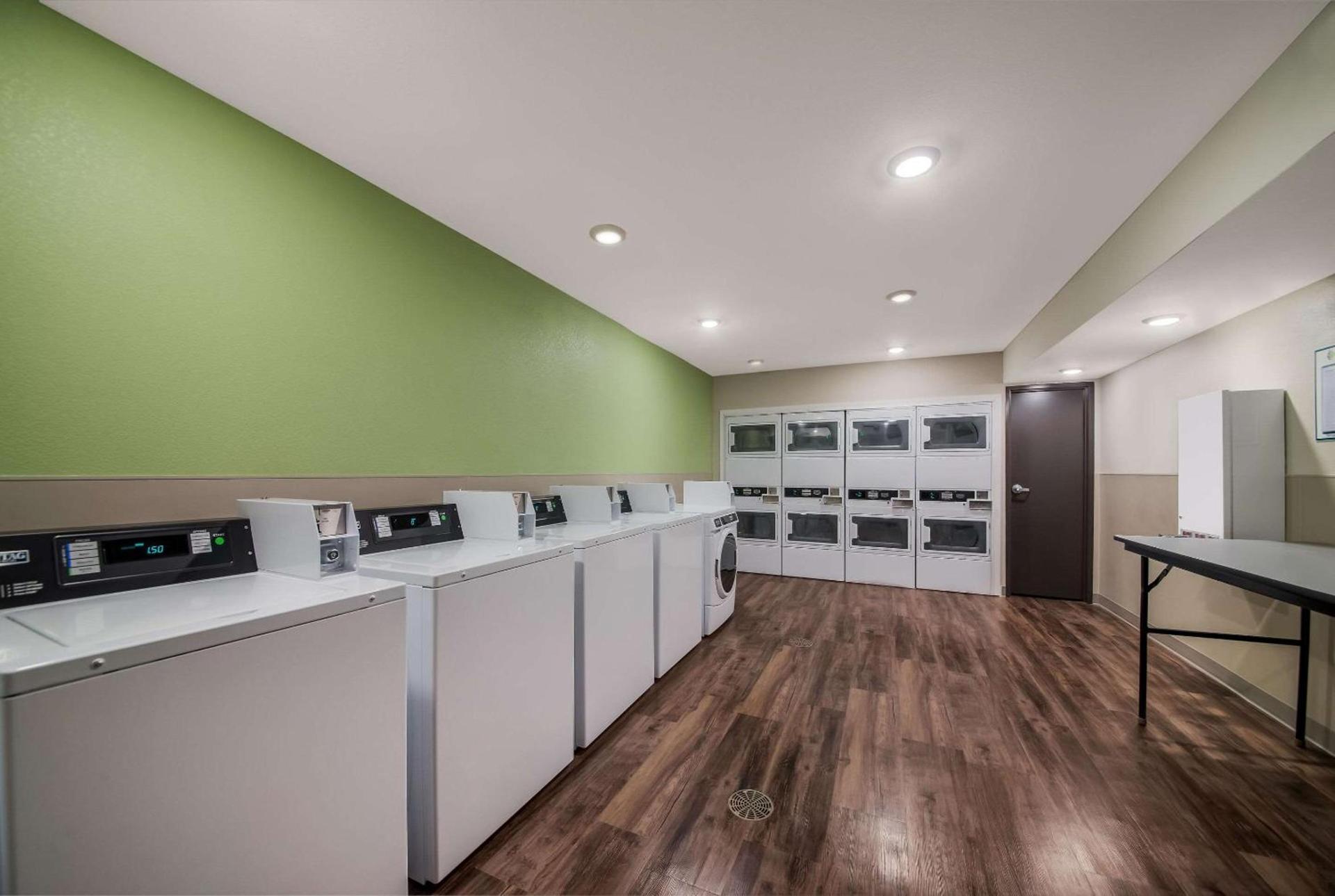 WoodSpring Suites Inverness photo 24
