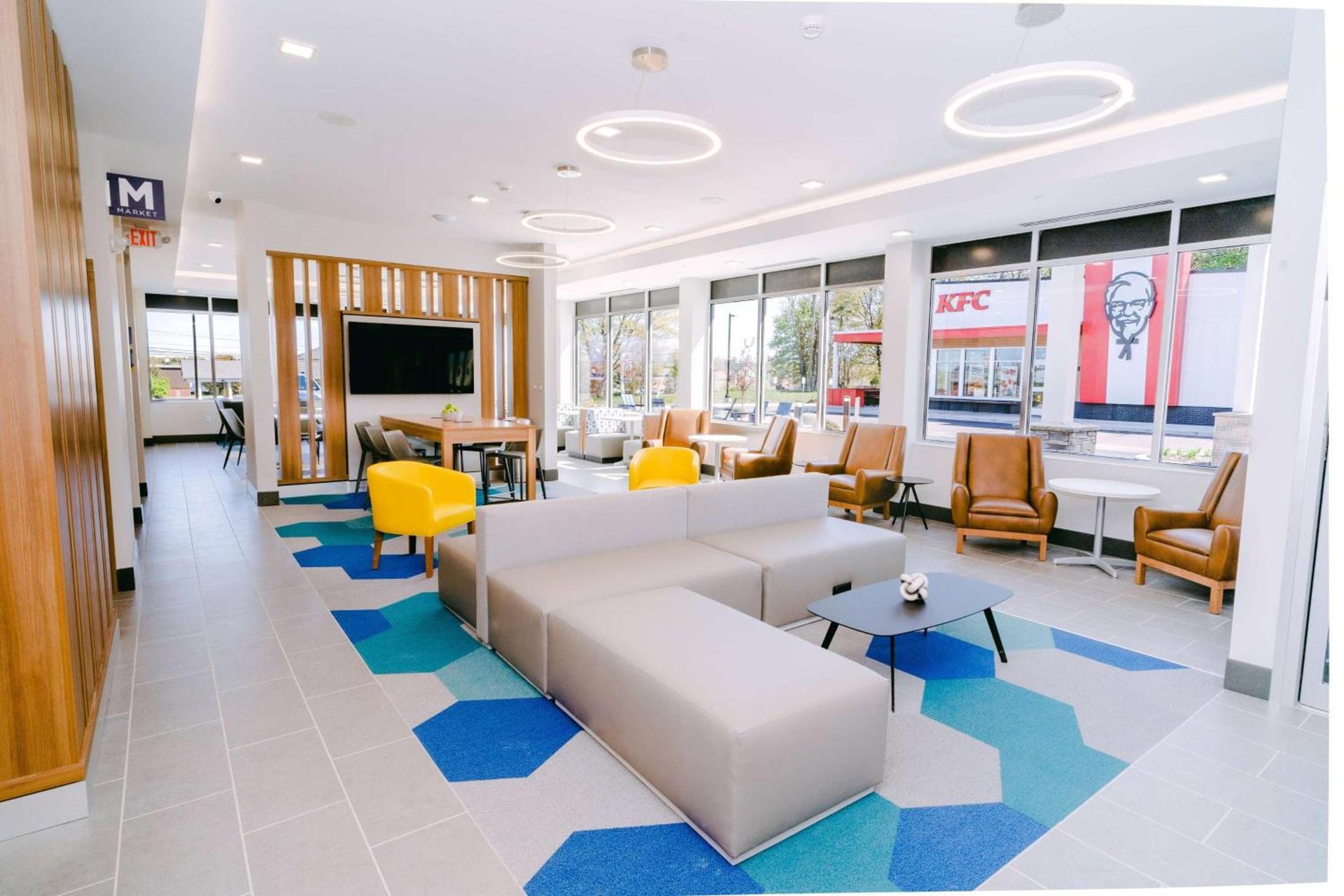 Microtel Inn & Suites by Wyndham Macedon photo 41