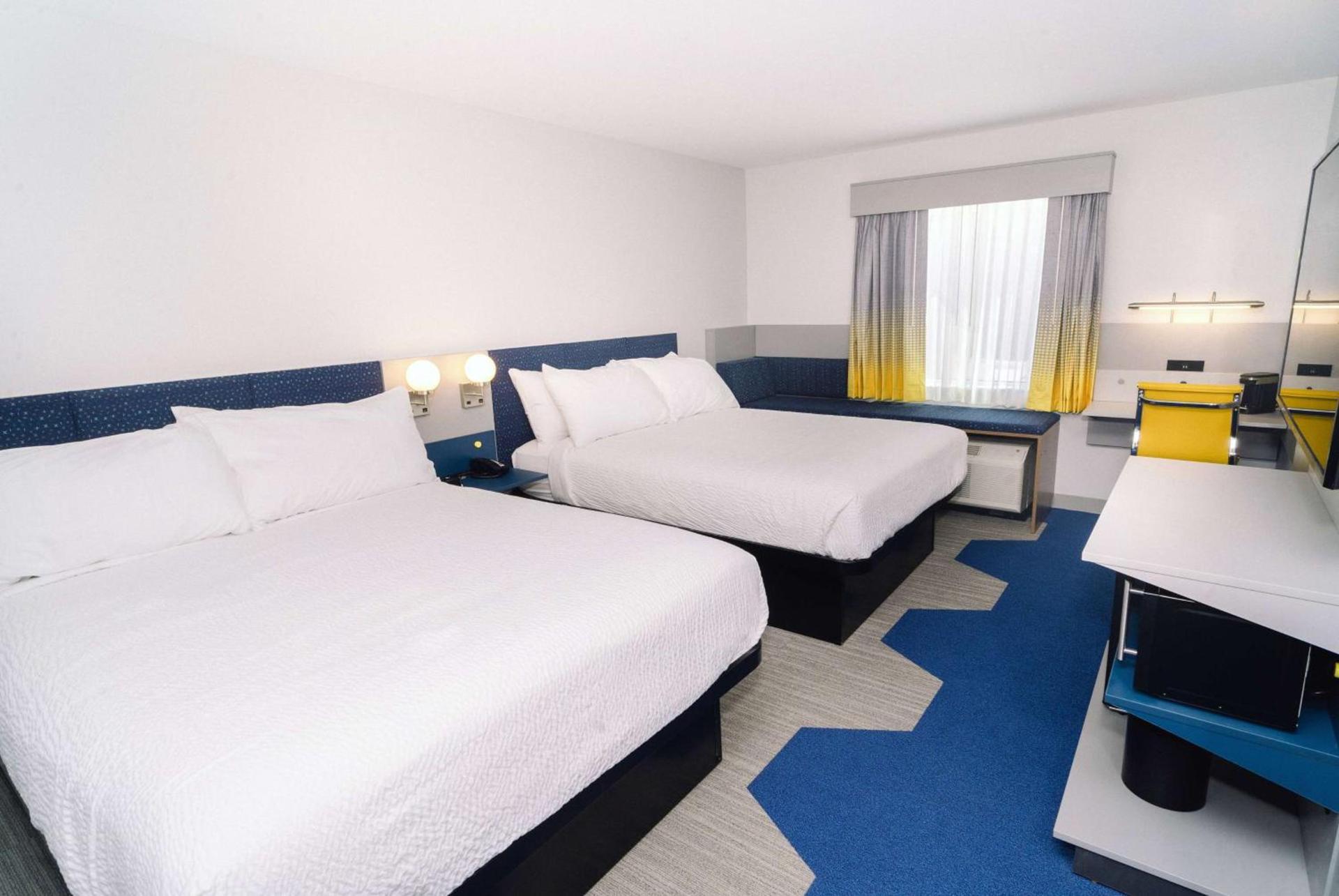 Microtel Inn & Suites by Wyndham Macedon photo 10