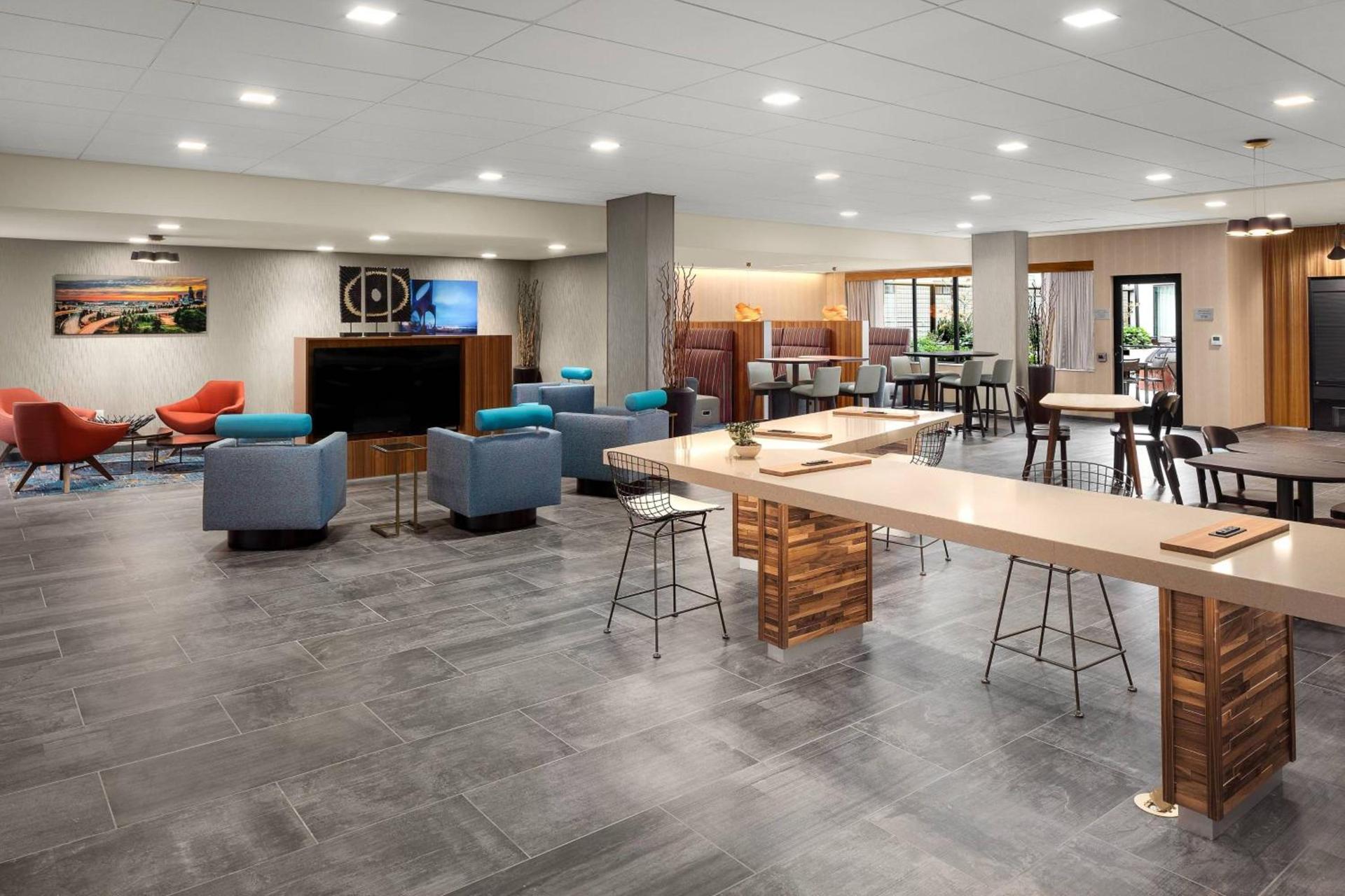 Courtyard by Marriott Seattle Northgate photo 5