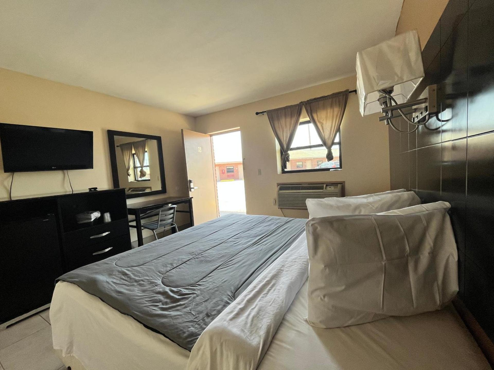 Circle Motor Lodge photo 65