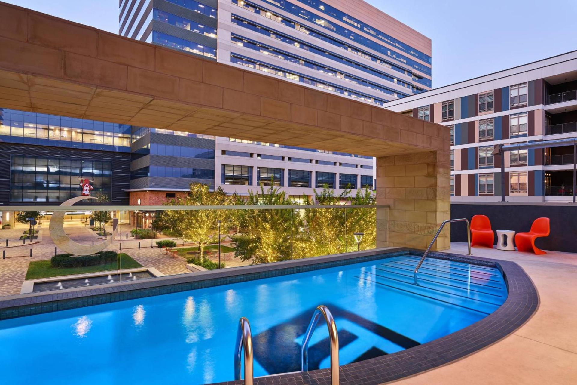 Aloft by Marriott Richardson photo 14
