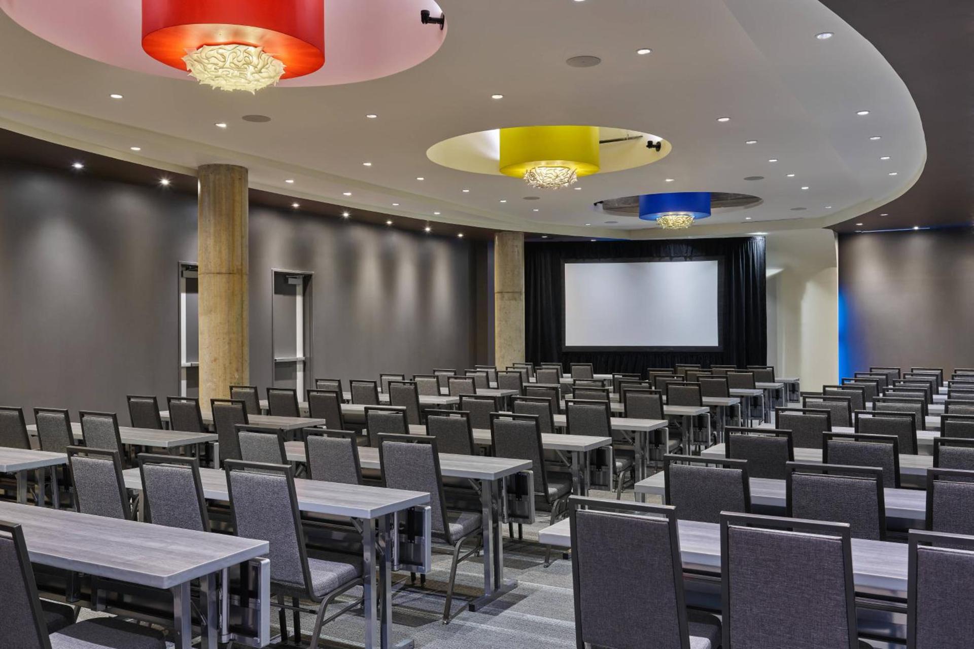 Aloft by Marriott Richardson photo 15