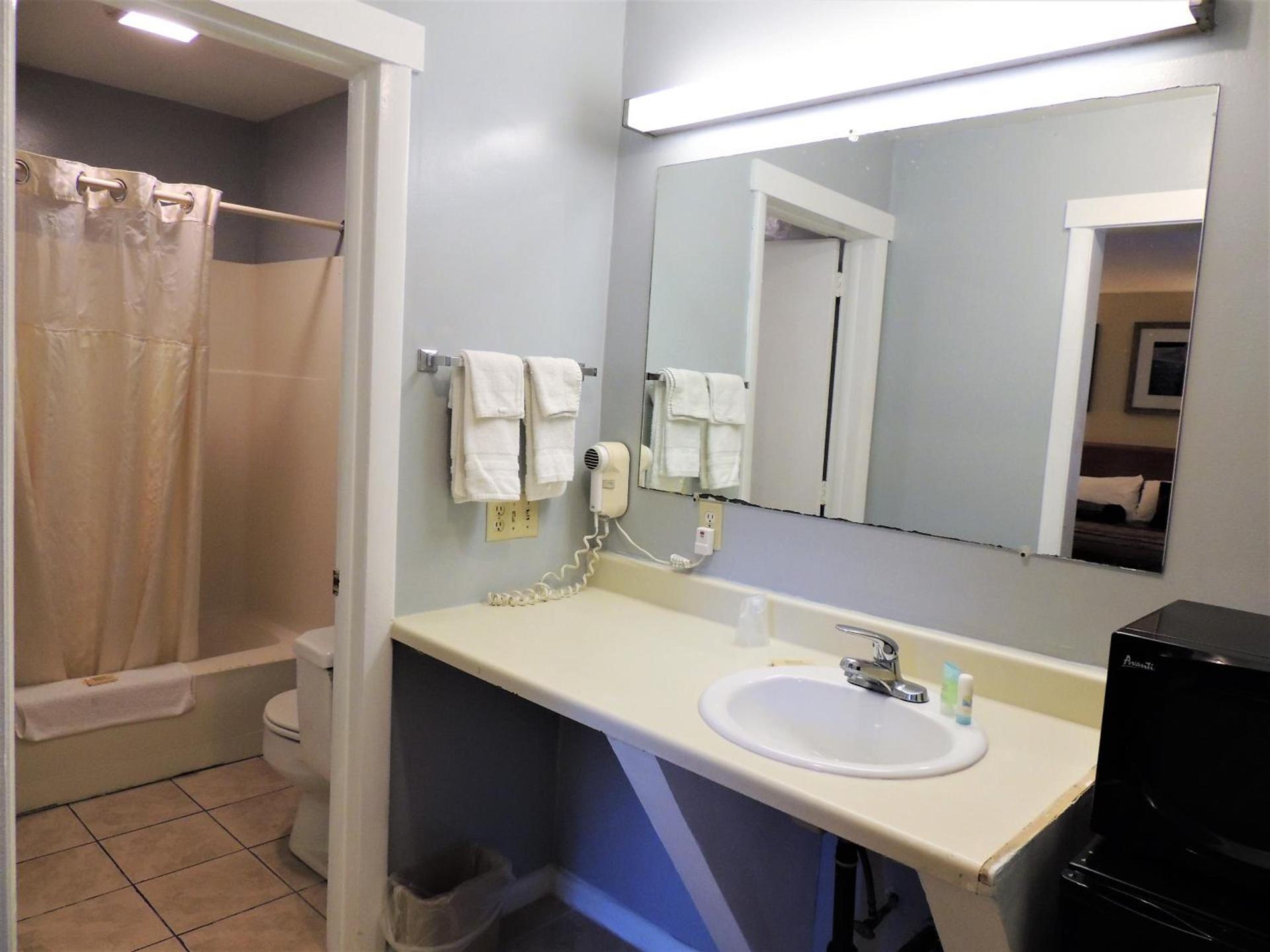 Windsor Motel photo 16