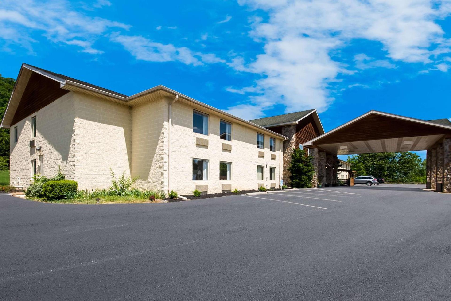 SureStay Plus Hotel by Best Western Berkeley Springs photo 11
