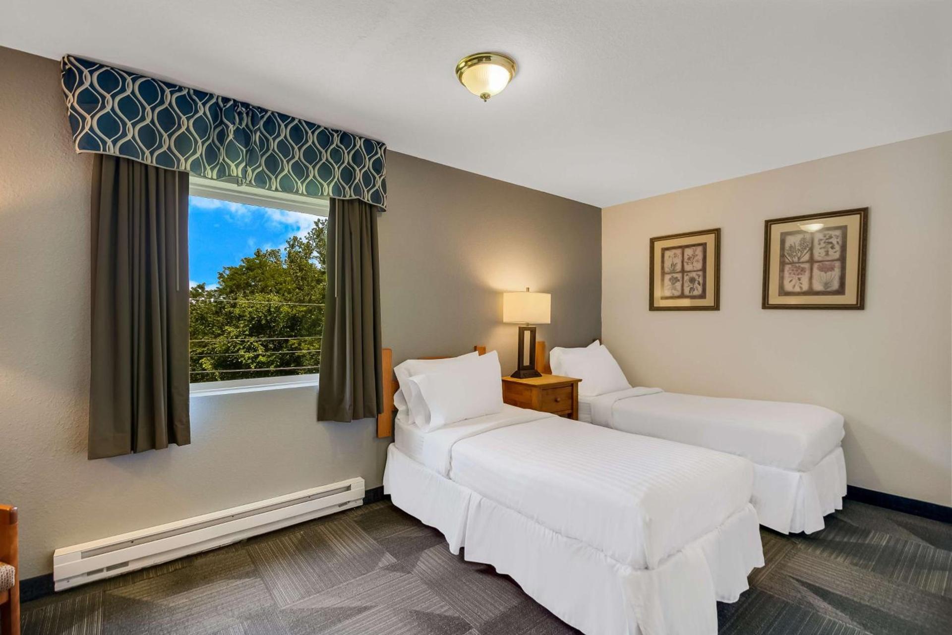 SureStay Plus Hotel by Best Western Berkeley Springs photo 15