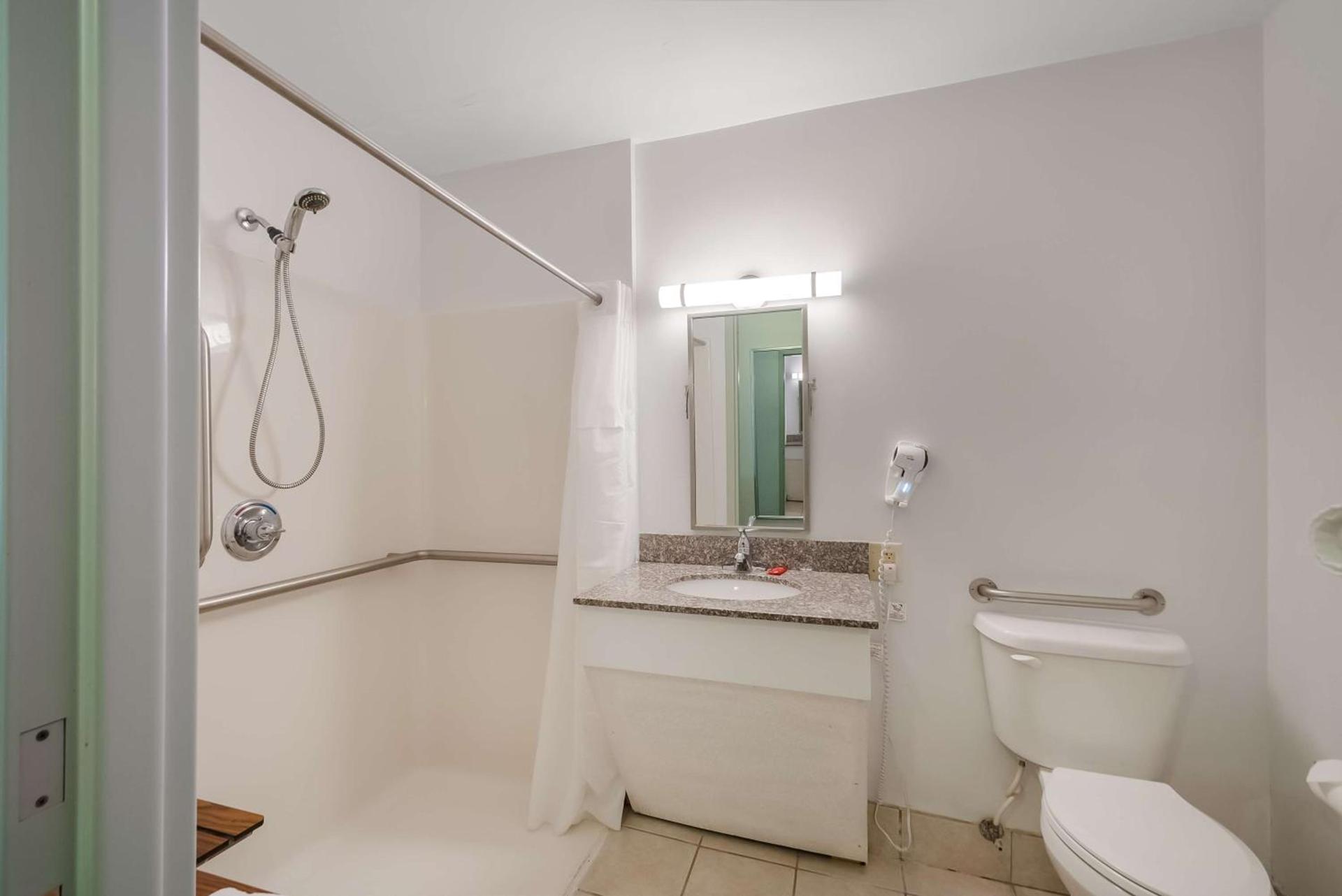 SureStay Plus Hotel by Best Western Berkeley Springs photo 19