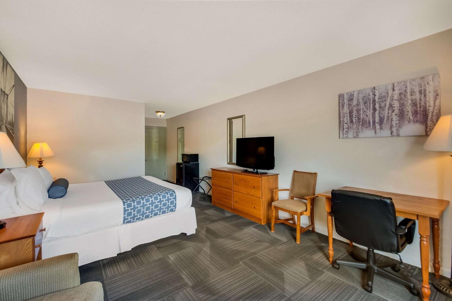 SureStay Plus Hotel by Best Western Berkeley Springs photo 21