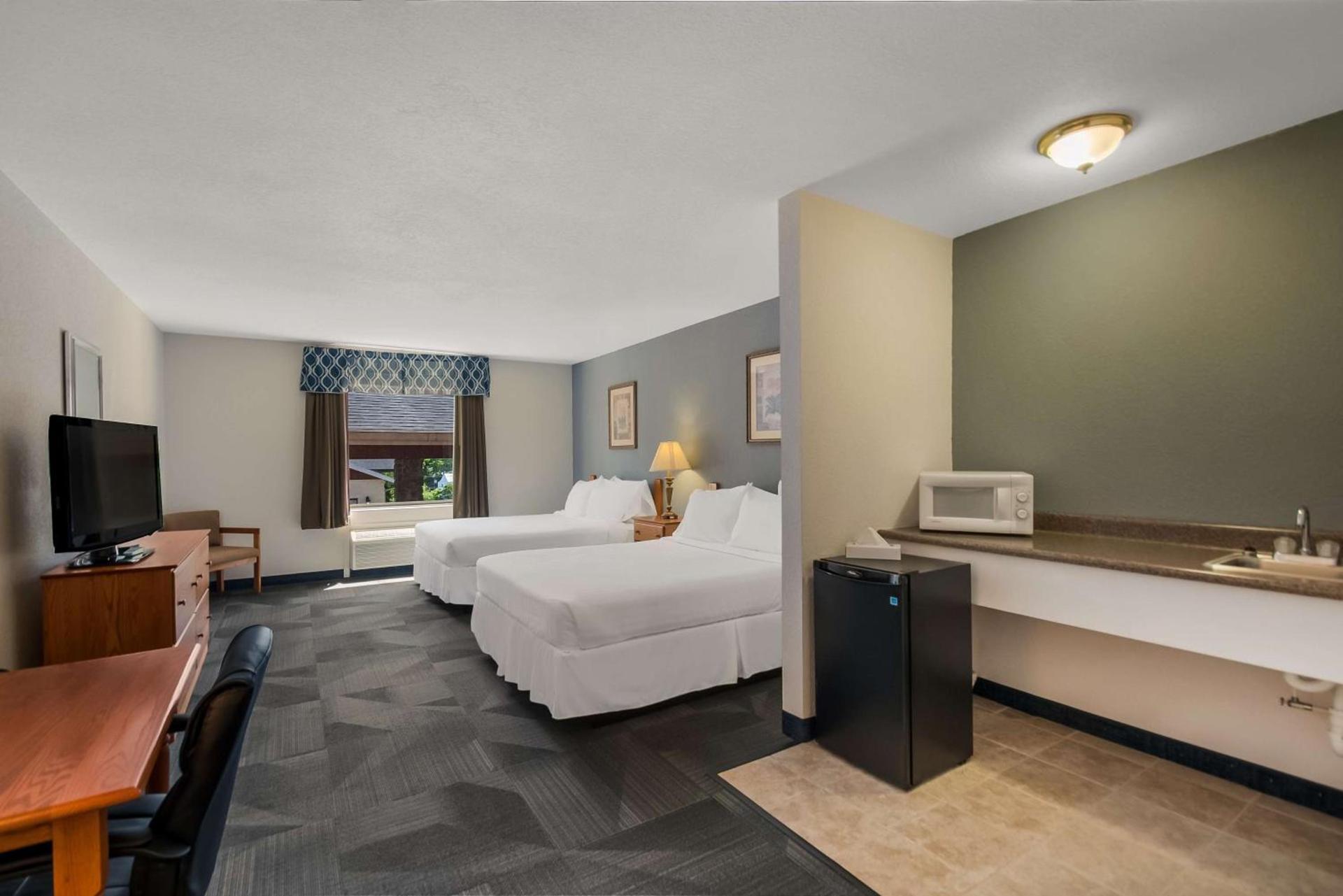 SureStay Plus Hotel by Best Western Berkeley Springs photo 29