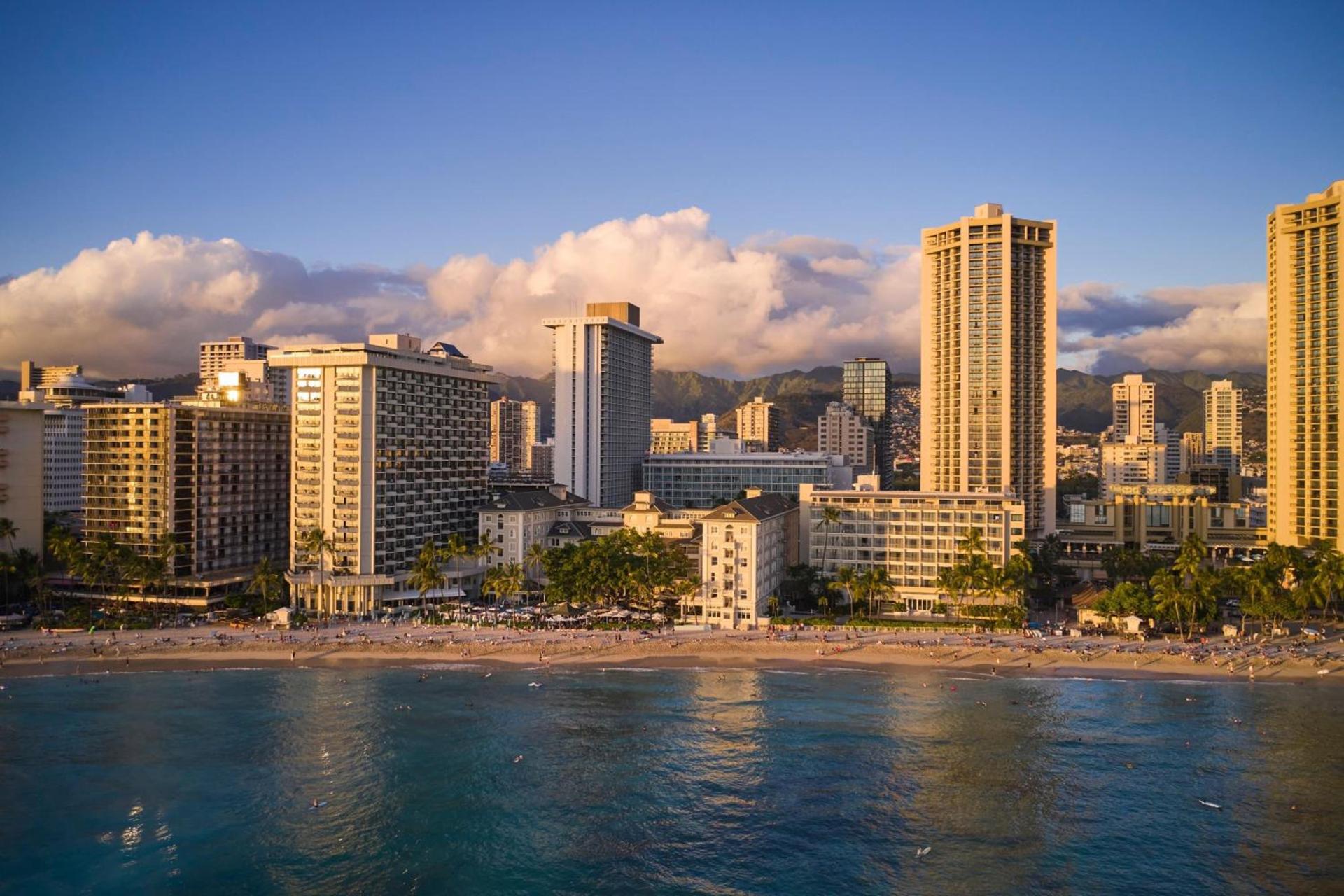 Moana Surfrider, A Westin Resort & Spa, Waikiki Beach photo 4