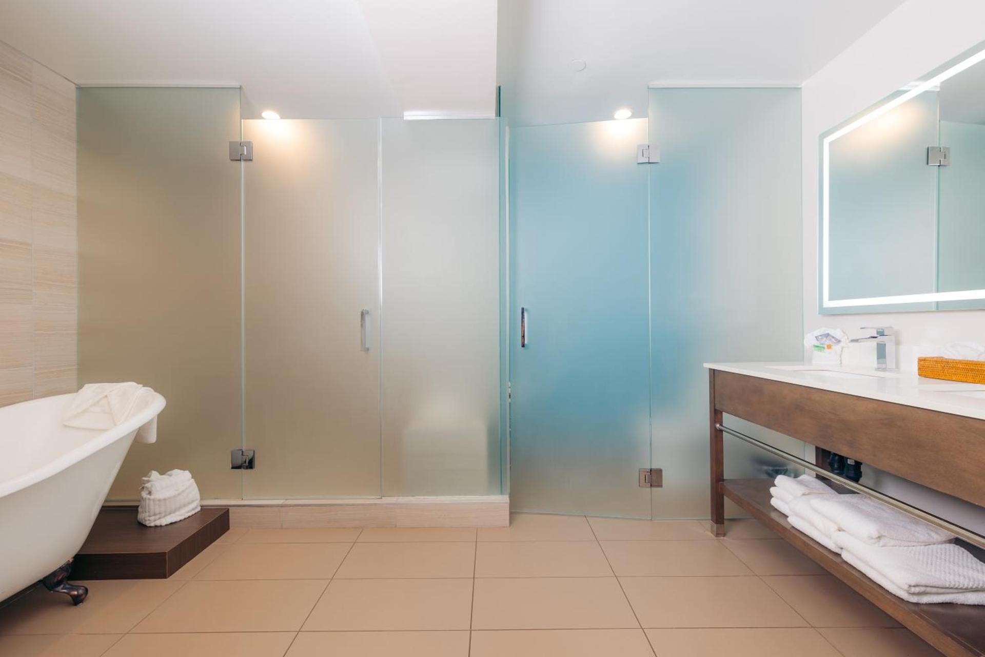 The Cove Hotel photo 46