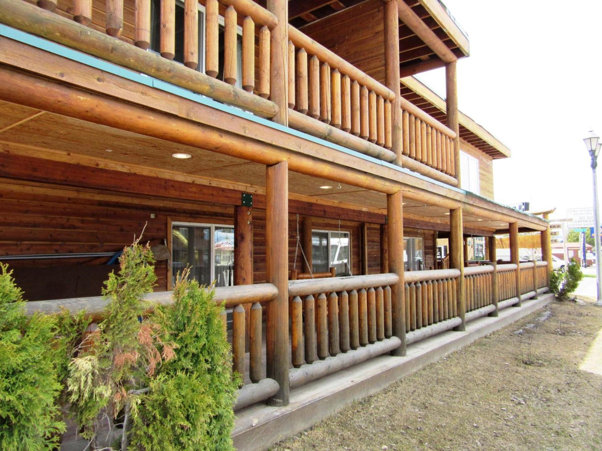 Yellowstone Country Inn photo 14