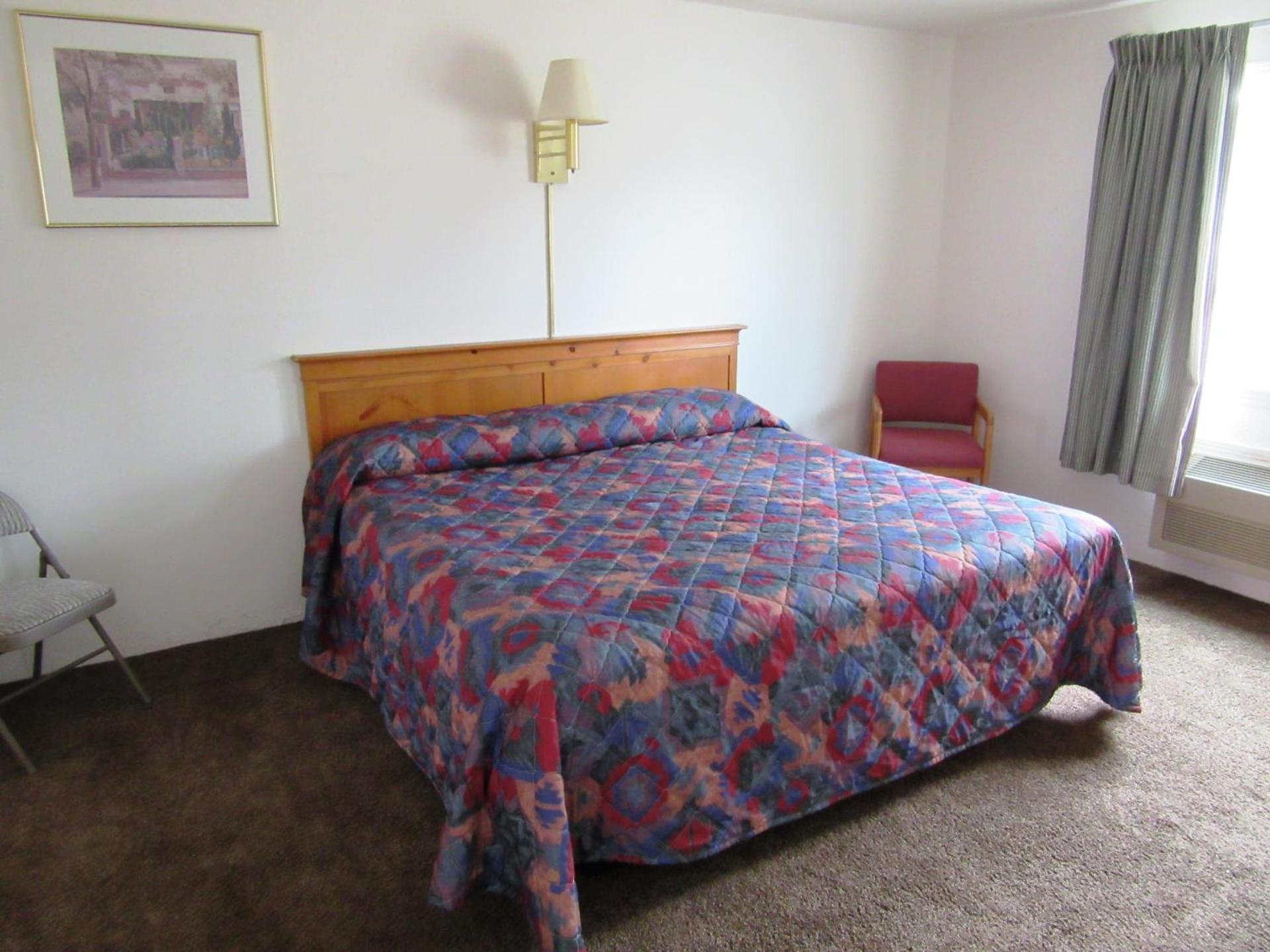 Yellowstone Country Inn photo 27