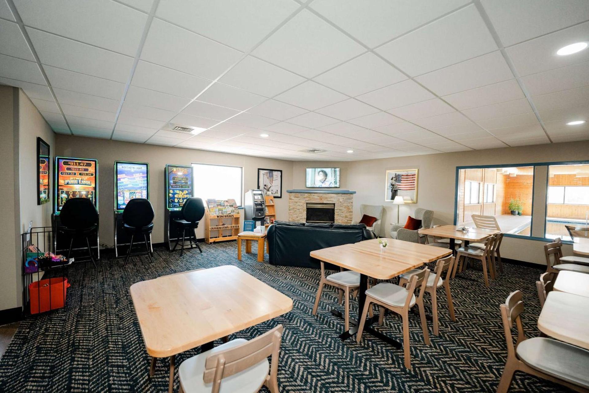 AmericInn by Wyndham Tomahawk photo 31