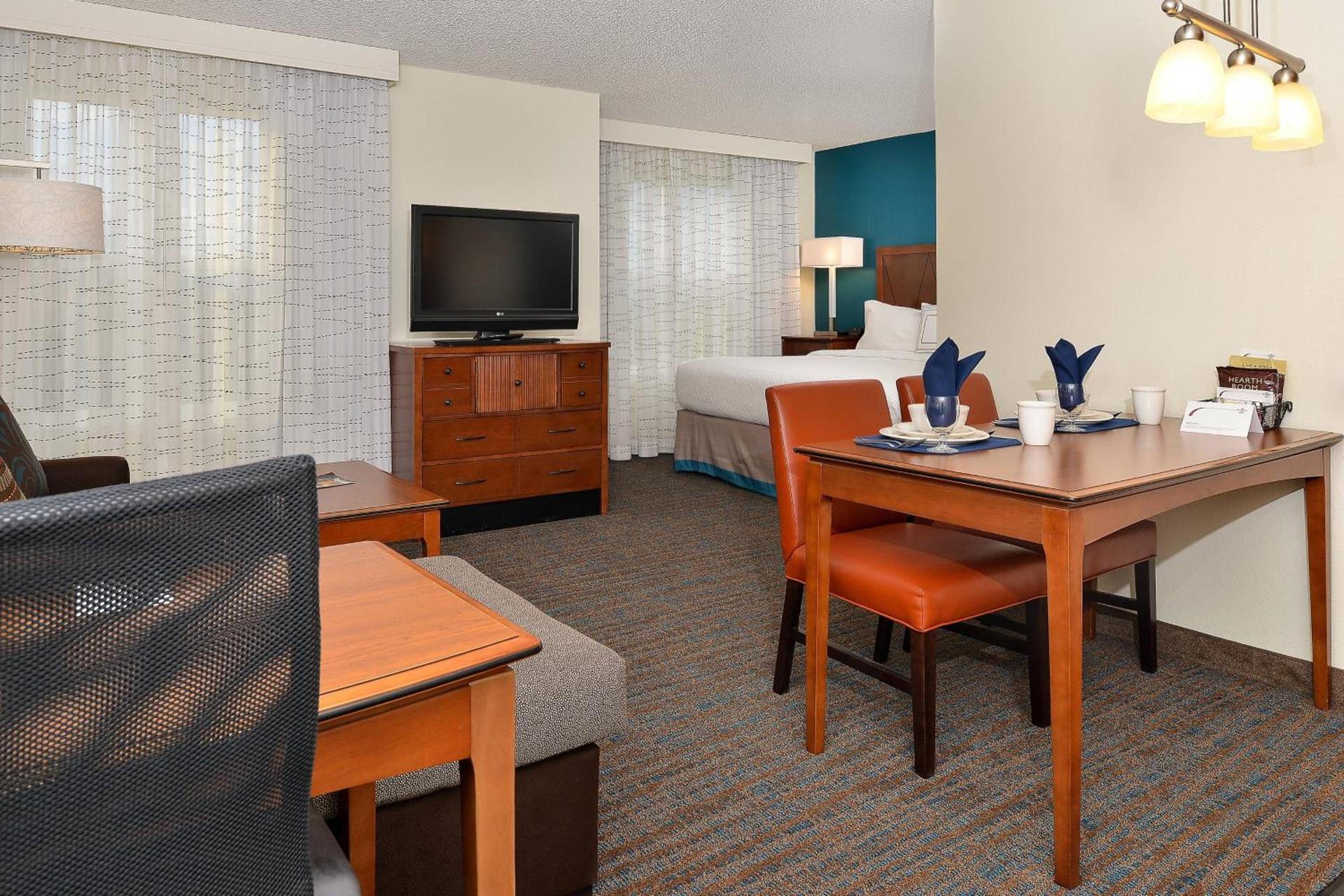 Residence Inn by Marriott Denver Airport at Gateway Park photo 5