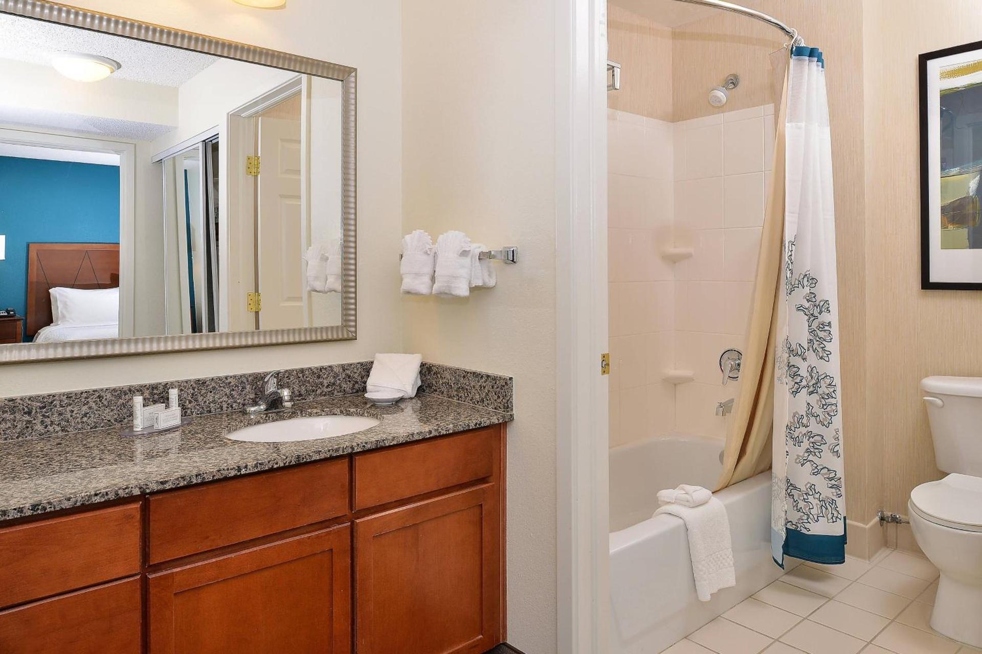 Residence Inn by Marriott Denver Airport at Gateway Park photo 12
