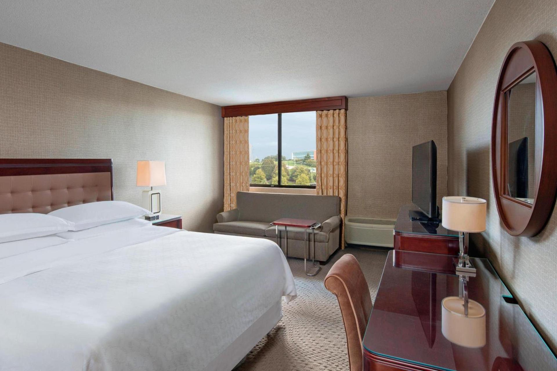 Sheraton Harrisburg Hershey Hotel photo 8