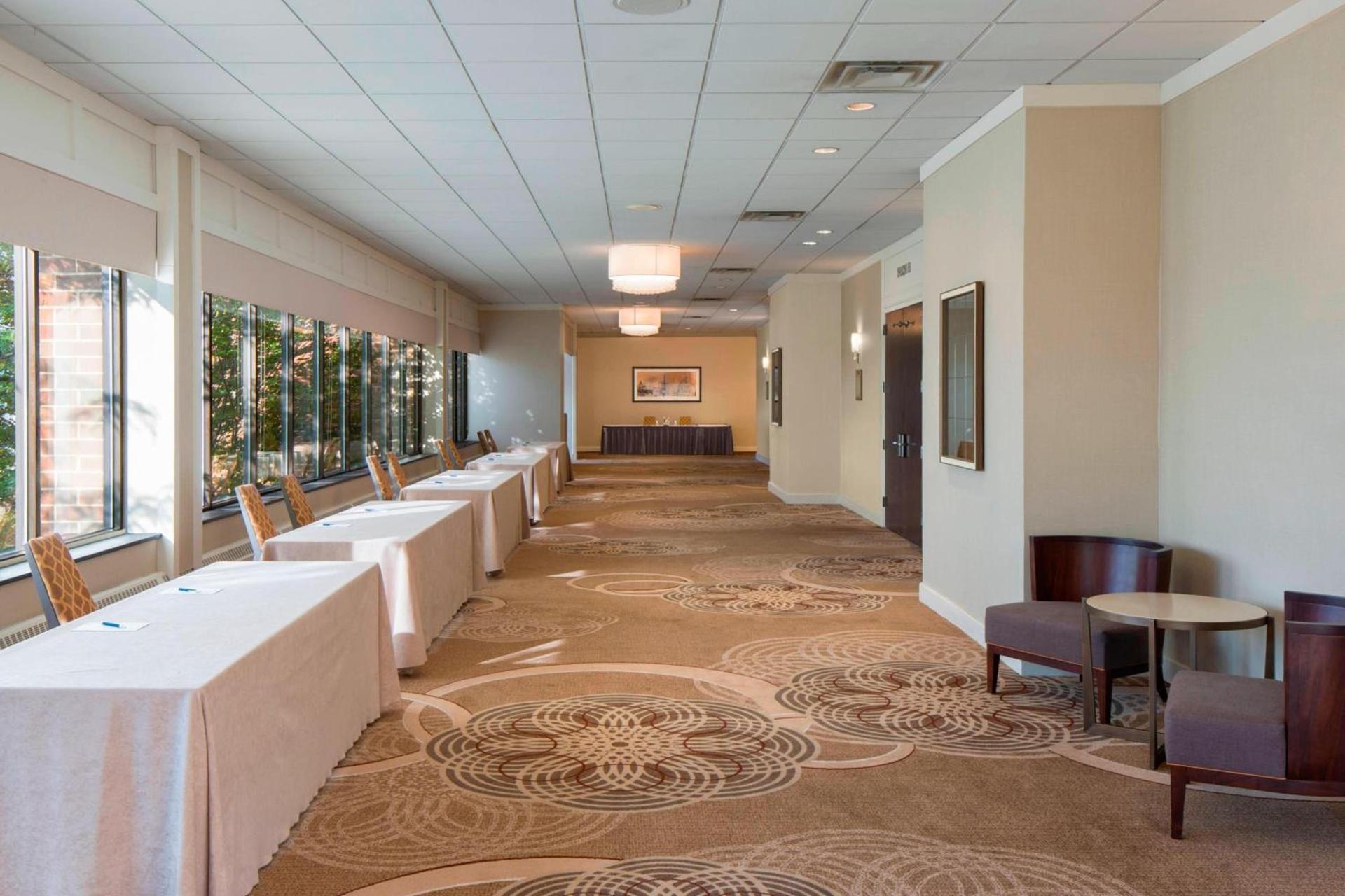 Sheraton Harrisburg Hershey Hotel photo 16