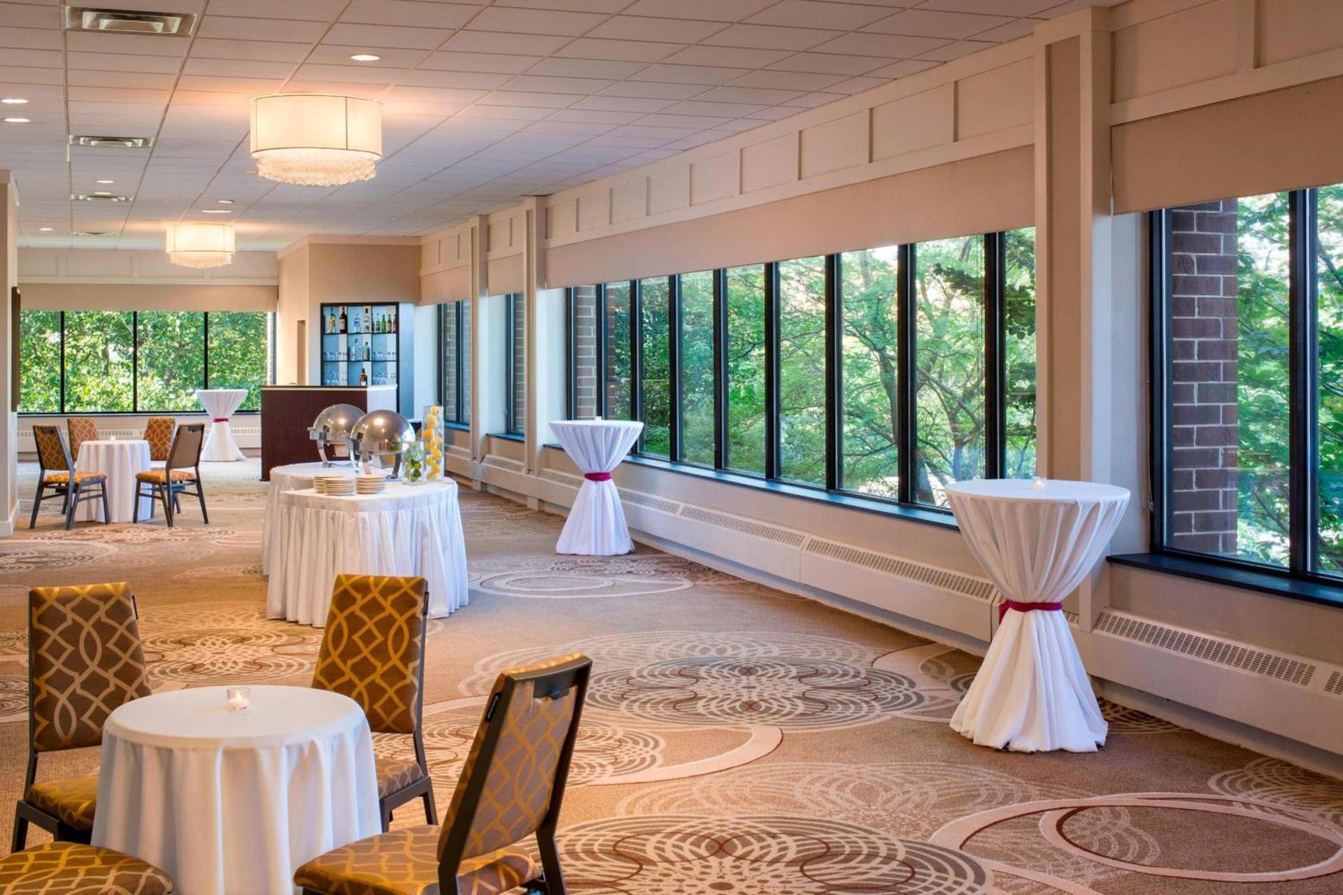 Sheraton Harrisburg Hershey Hotel photo 17