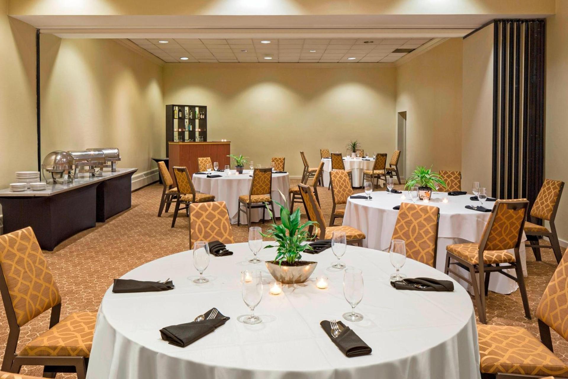 Sheraton Harrisburg Hershey Hotel photo 19