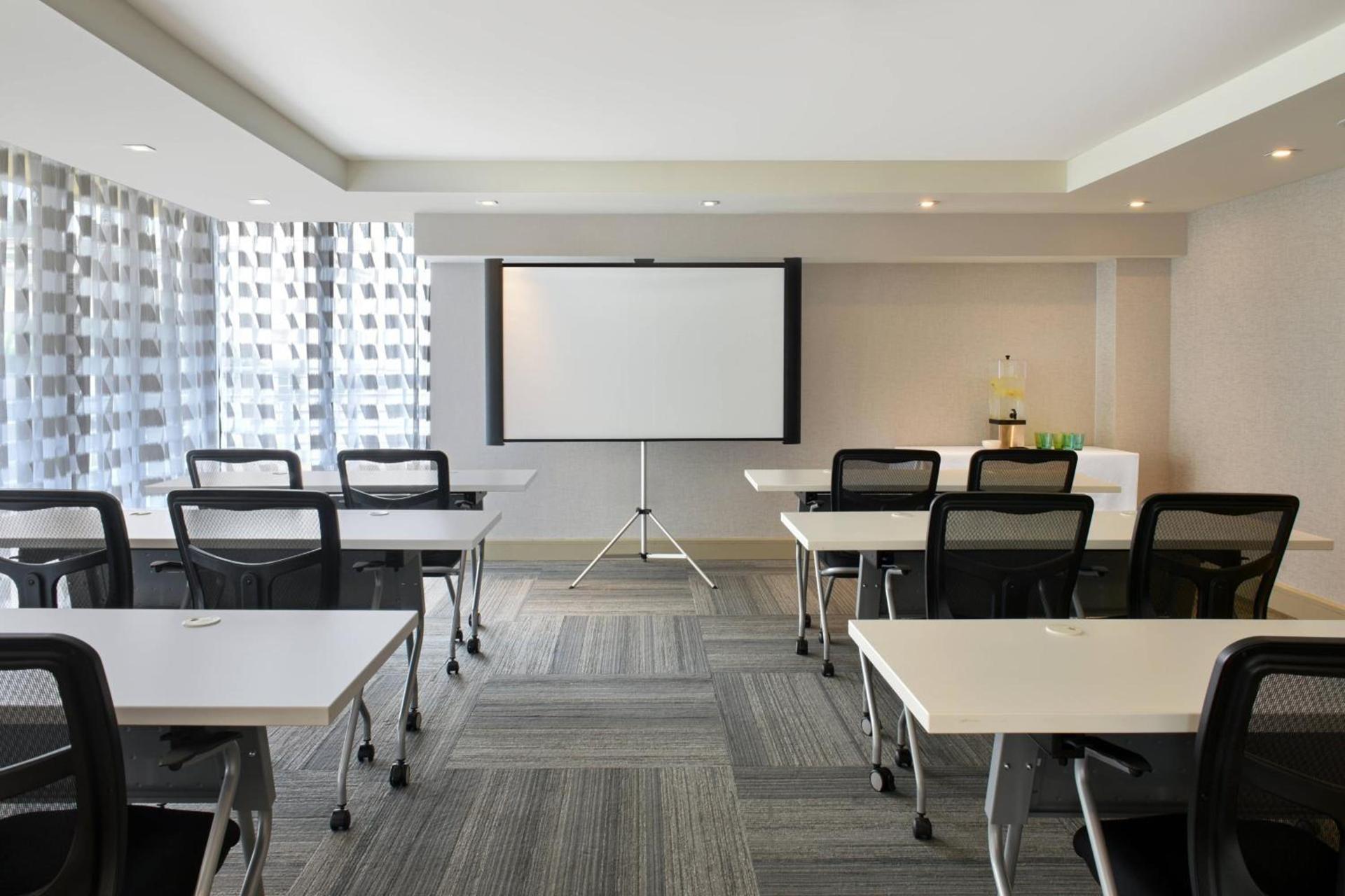 Four Points by Sheraton Coral Gables photo 18