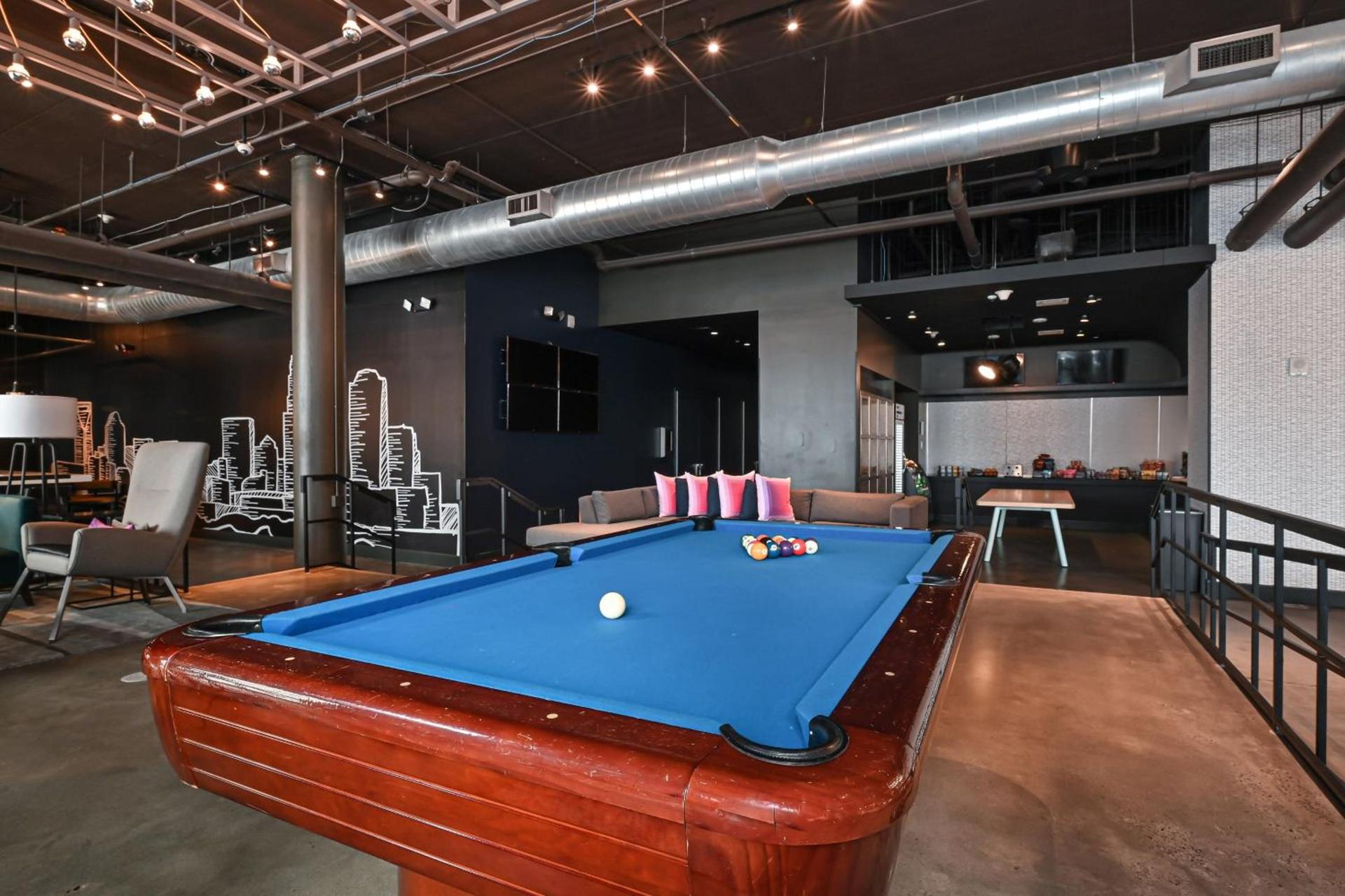 Aloft by Marriott Charlotte City Center photo 2