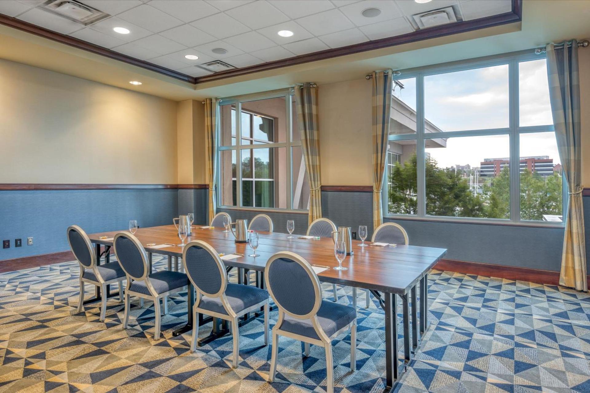 Sheraton Erie Bayfront Hotel photo 48