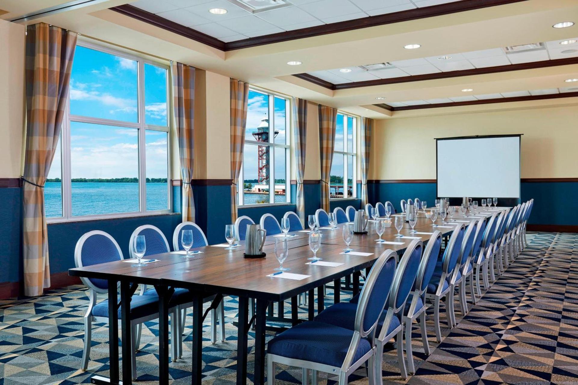 Sheraton Erie Bayfront Hotel photo 50