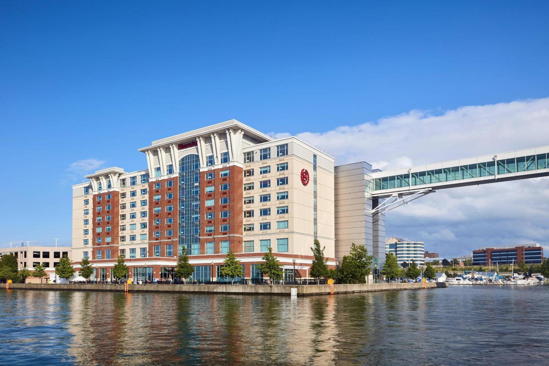 Sheraton Erie Bayfront Hotel photo 2