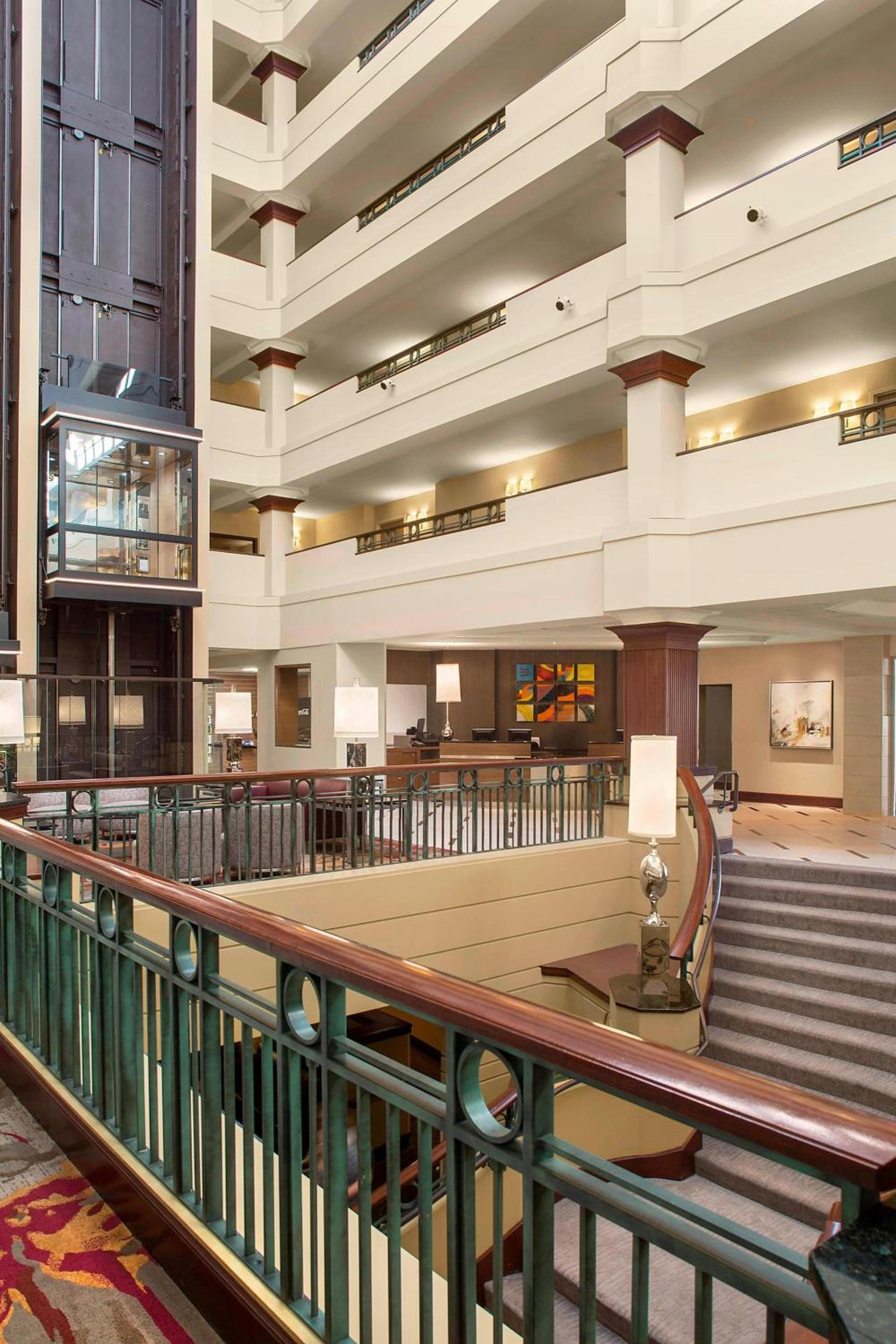 Sheraton Suites Akron Cuyahoga Falls photo 3