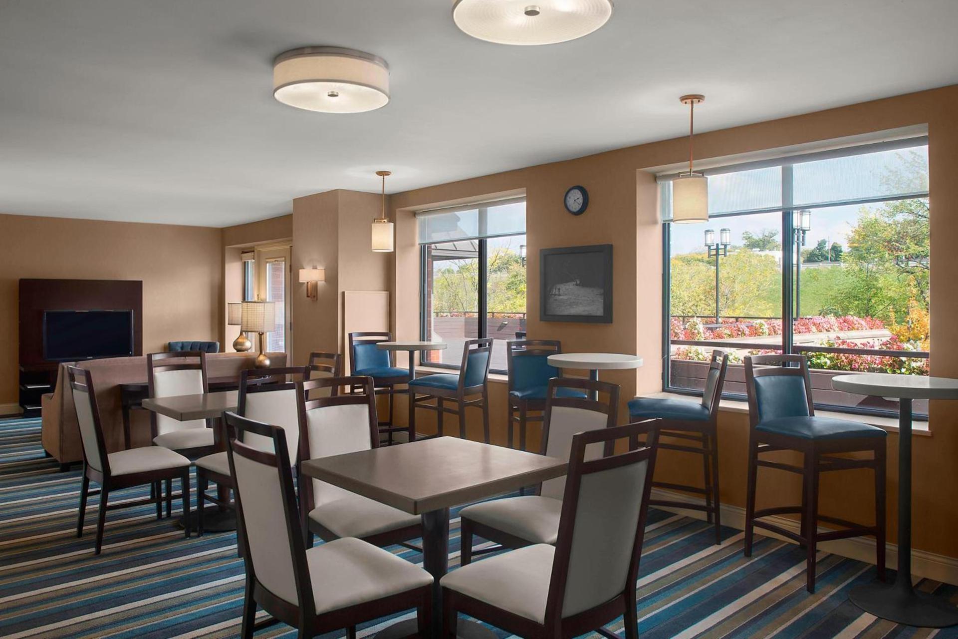 Sheraton Suites Akron Cuyahoga Falls photo 18