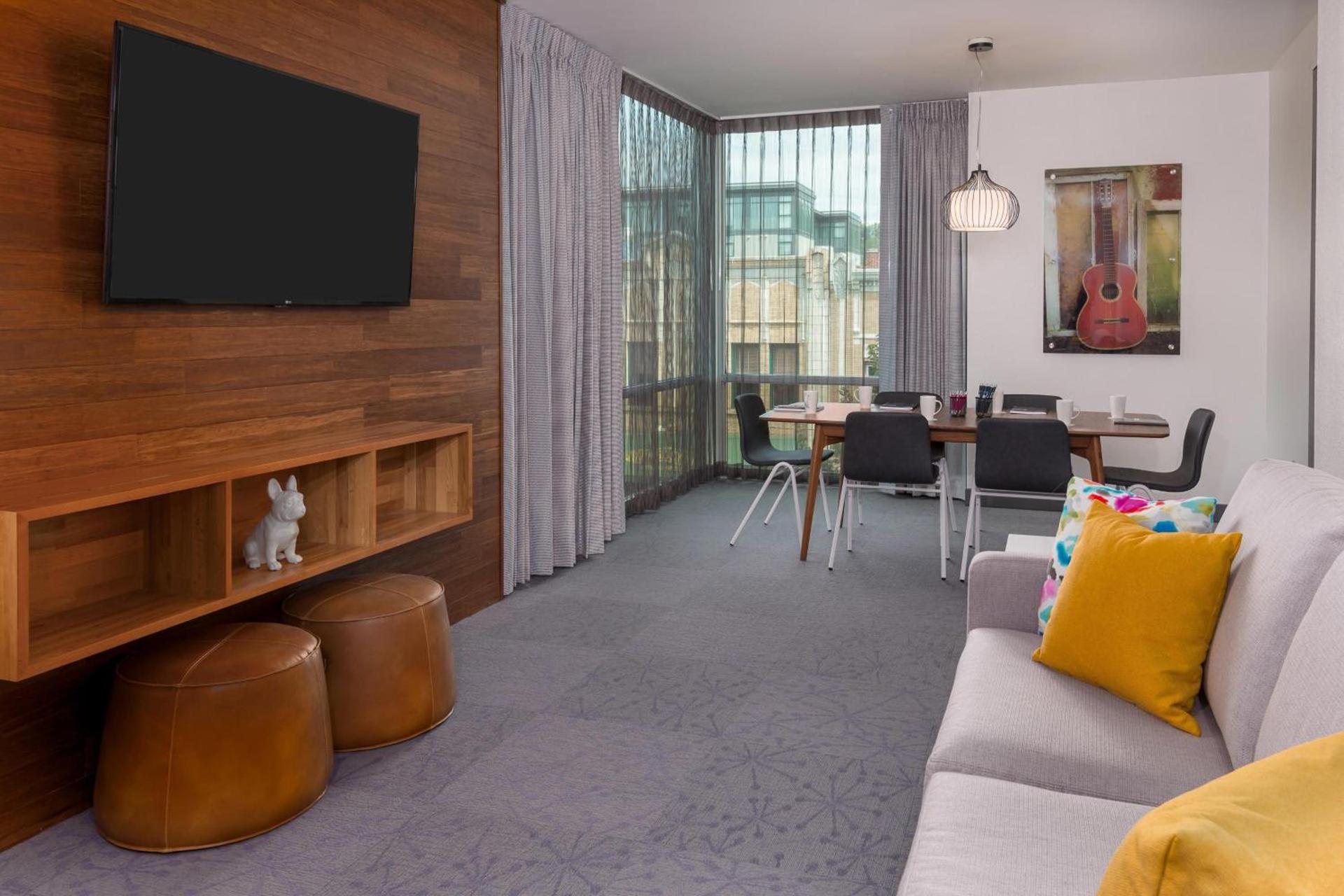 Aloft by Marriott Asheville Downtown photo 47