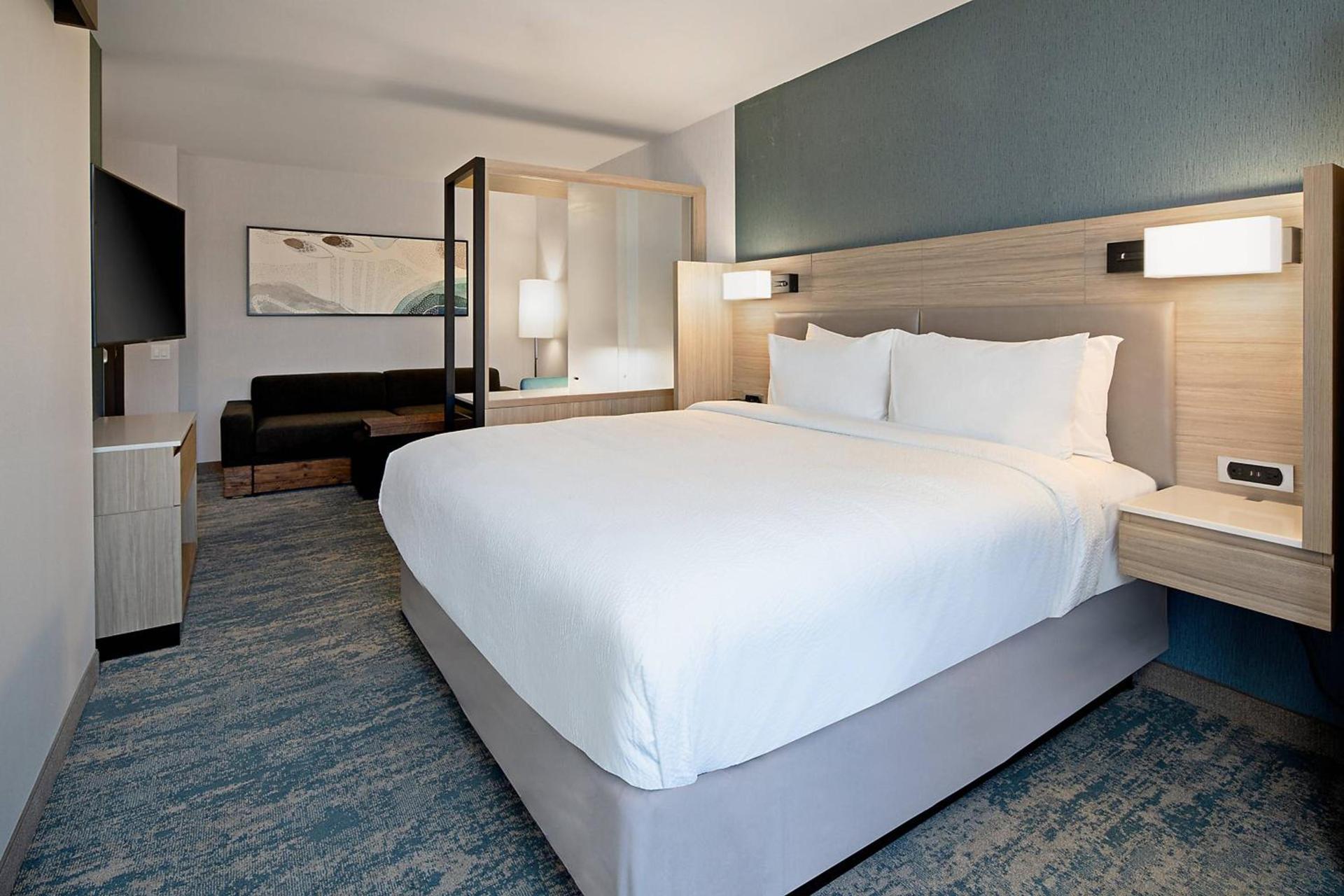 SpringHill Suites by Marriott Valencia photo 10