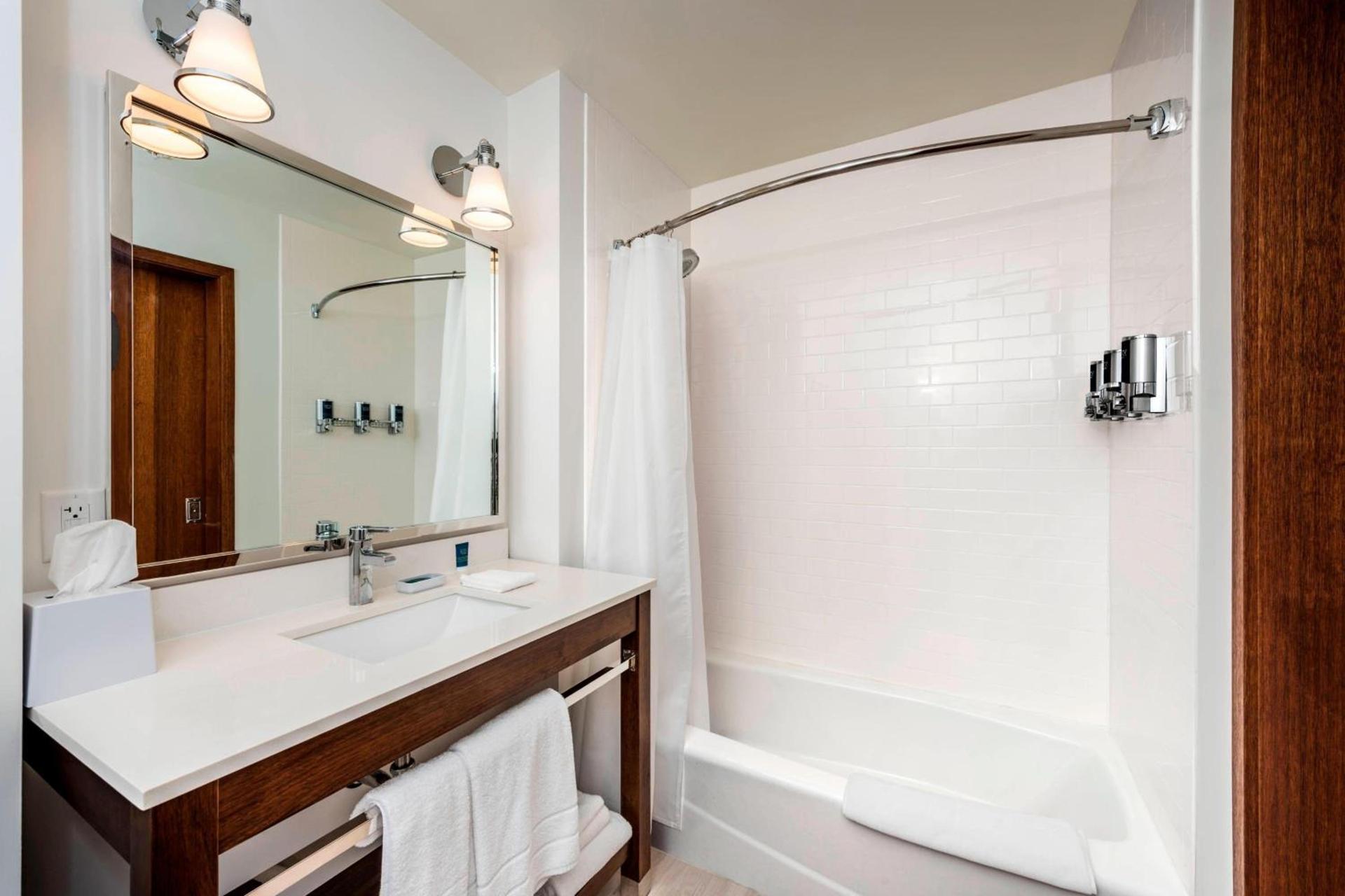 Four Points By Sheraton Houston Energy Corridor photo 14