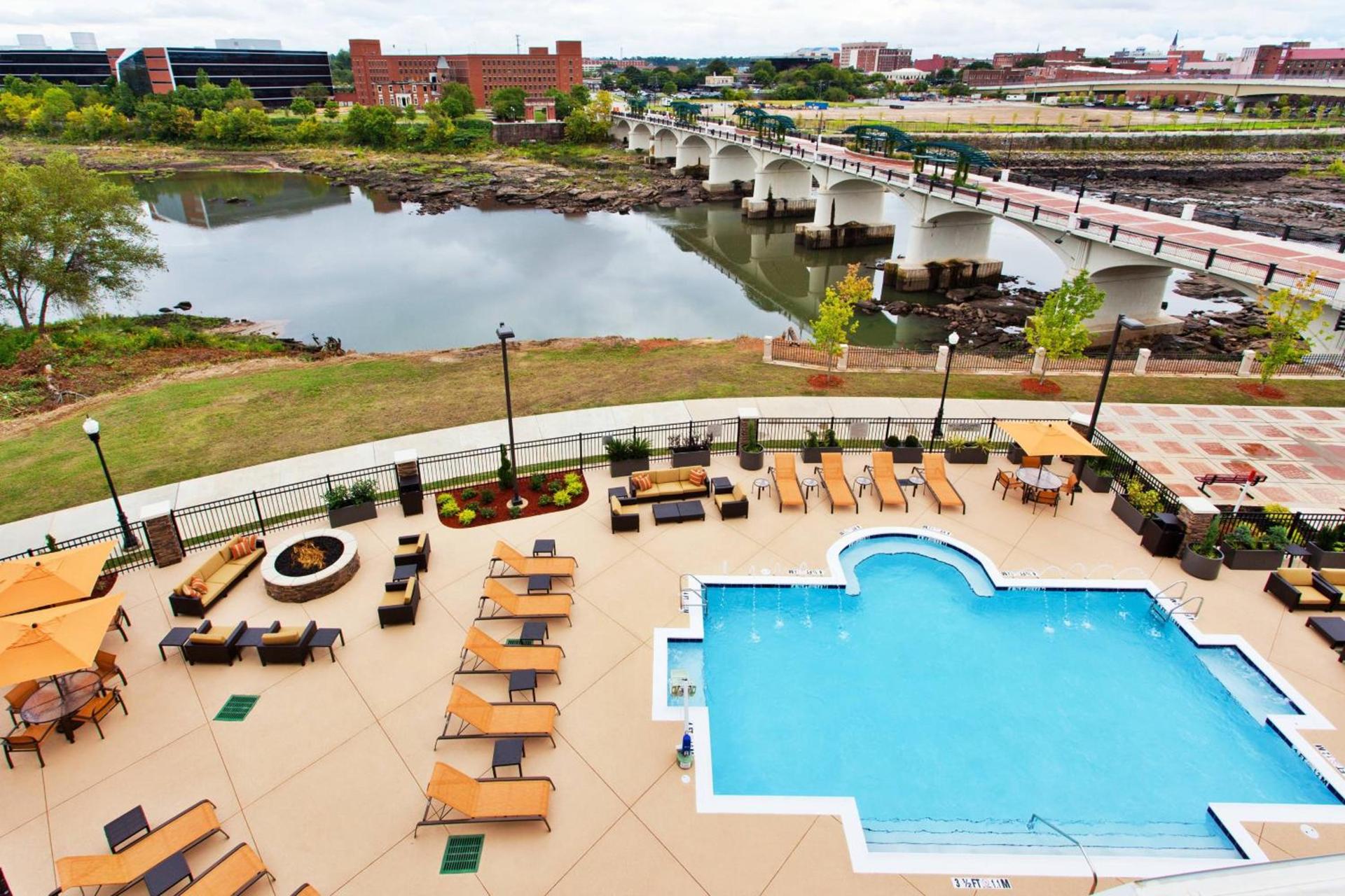 Courtyard by Marriott Columbus Phenix City photo 11