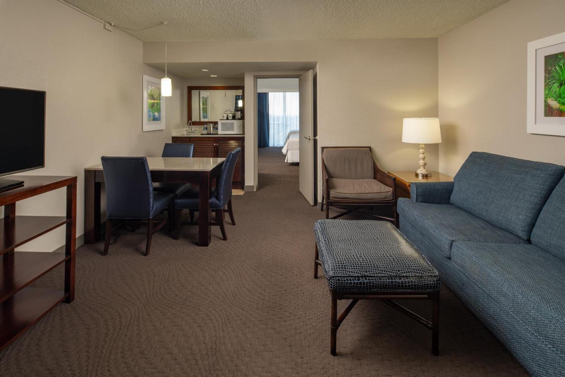Sheraton Suites Fort Lauderdale at Cypress Creek photo 11