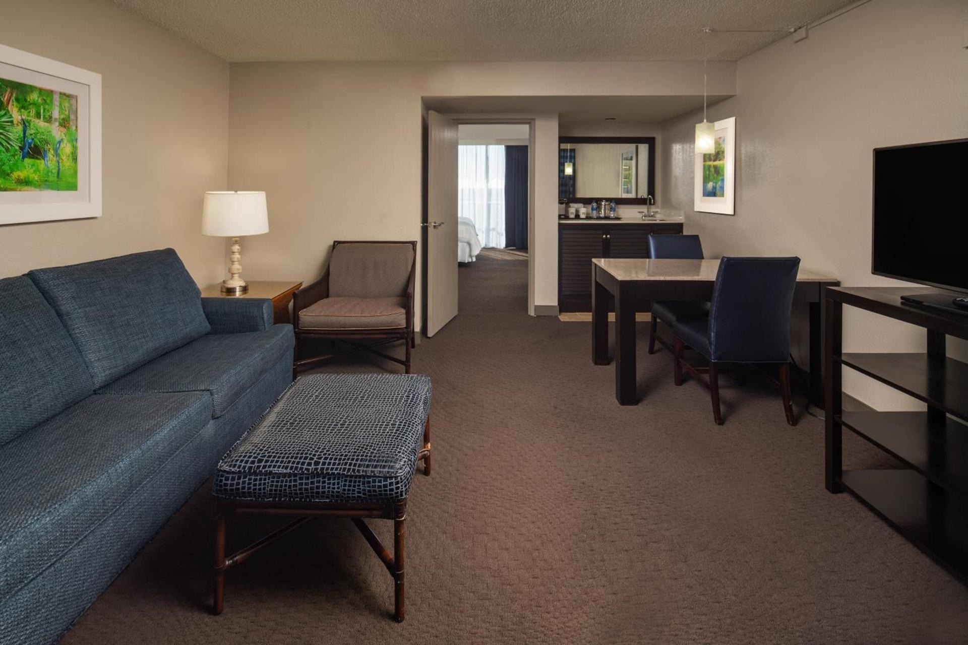 Sheraton Suites Fort Lauderdale at Cypress Creek photo 13