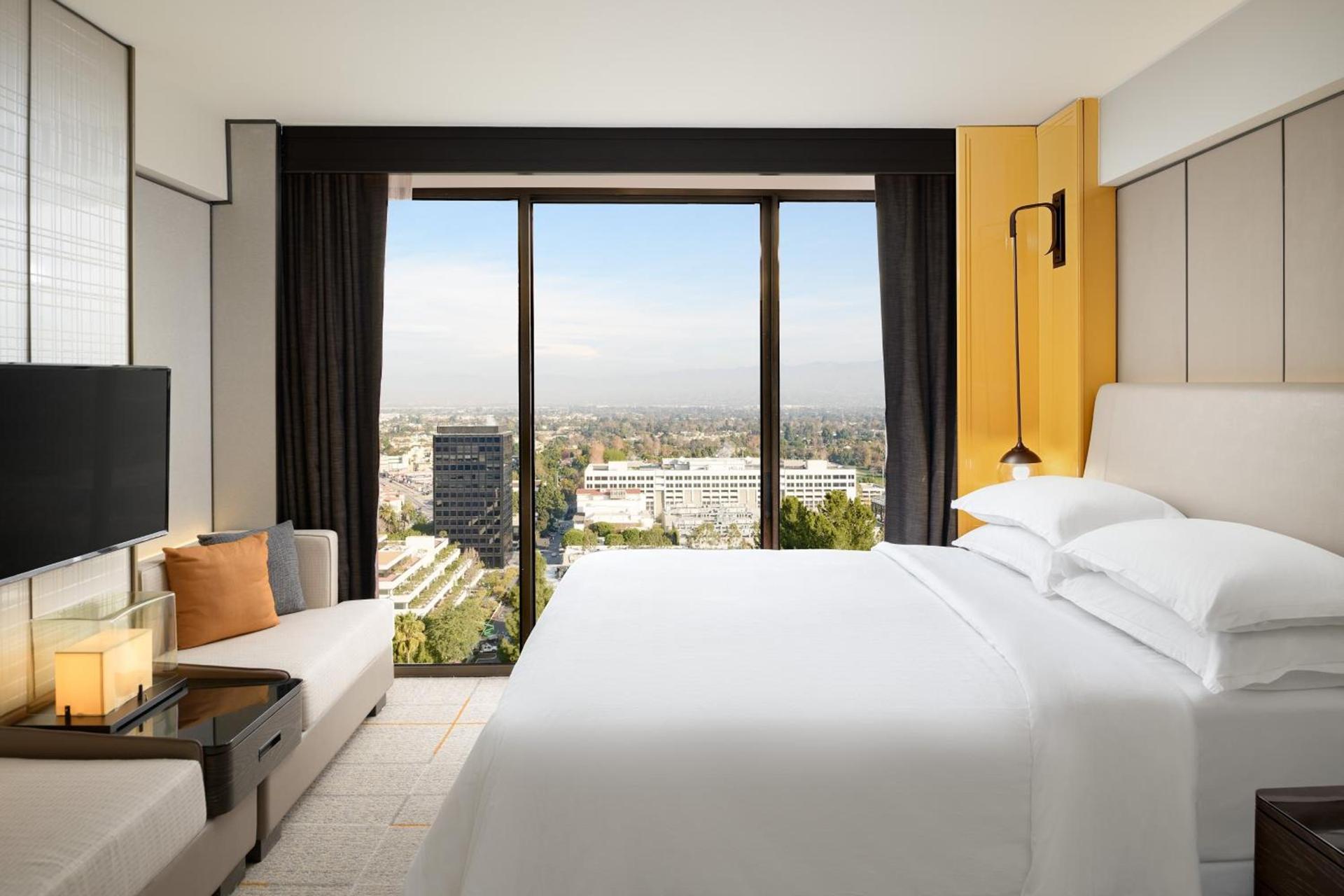 Sheraton Universal photo 15