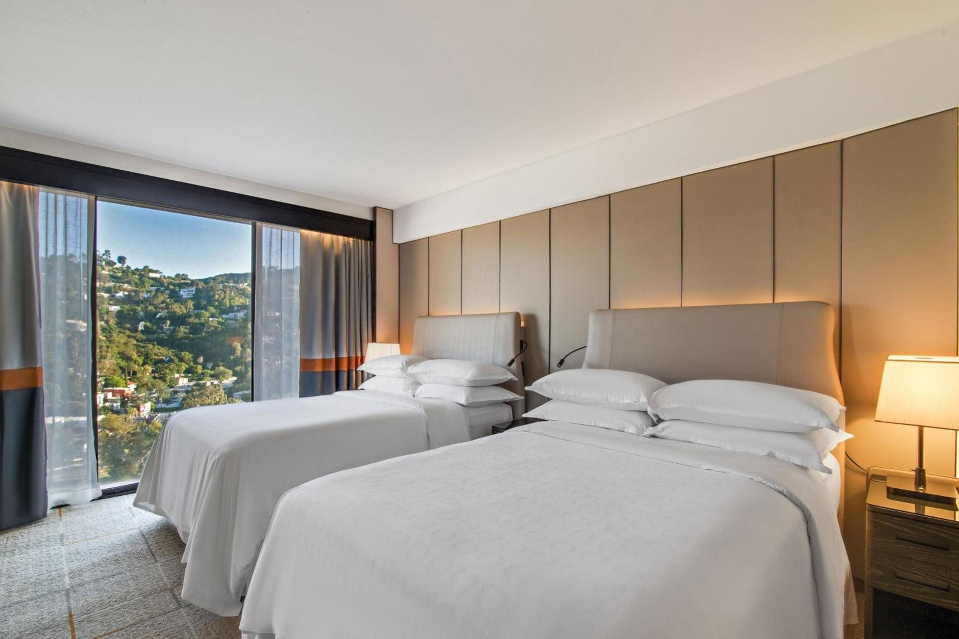 Sheraton Universal photo 19