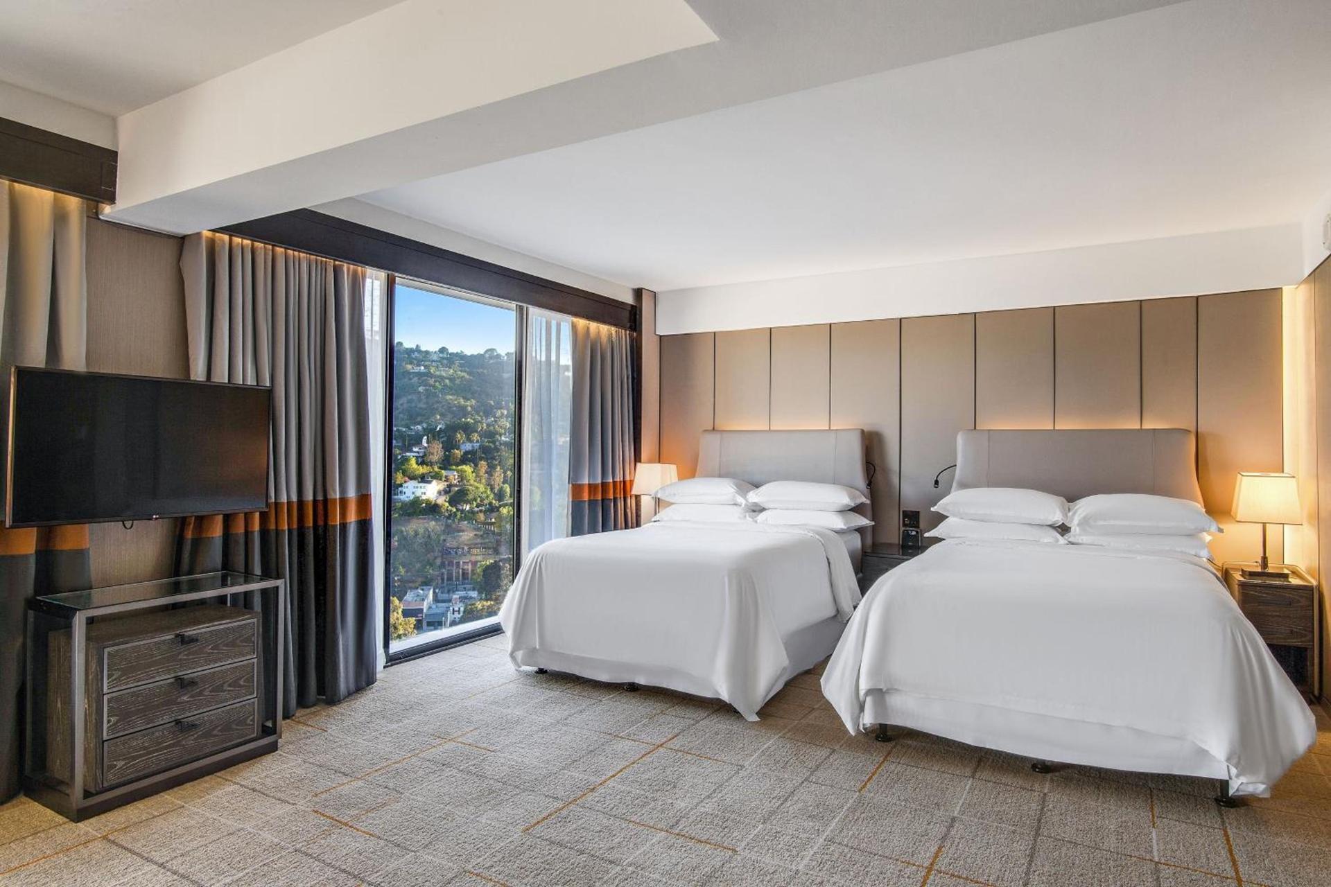 Sheraton Universal photo 47