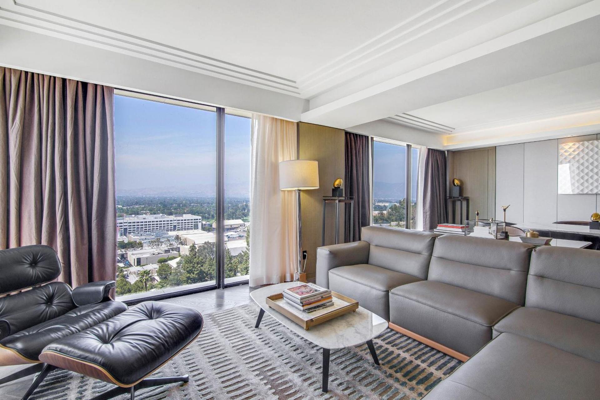 Sheraton Universal photo 51