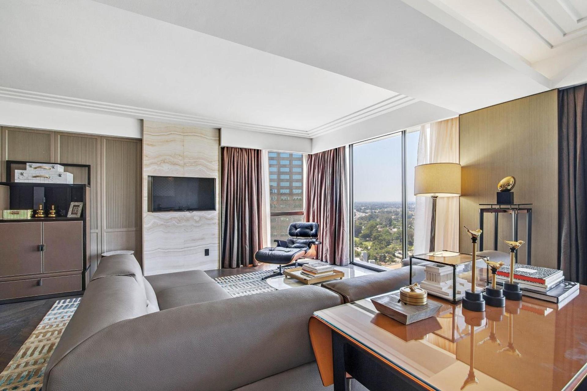 Sheraton Universal photo 52
