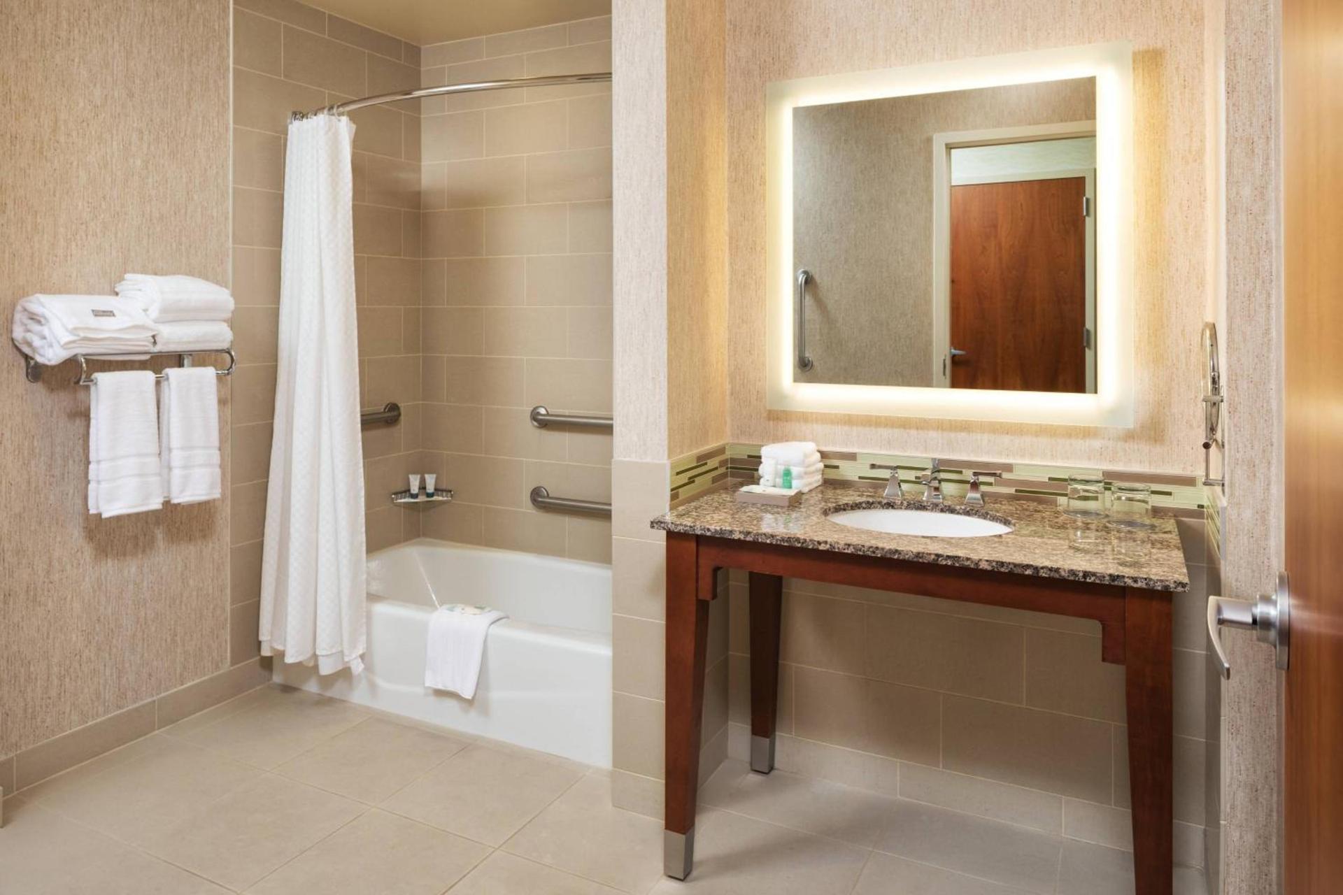 The Westin Minneapolis - NEWLY RENOVATED photo 9