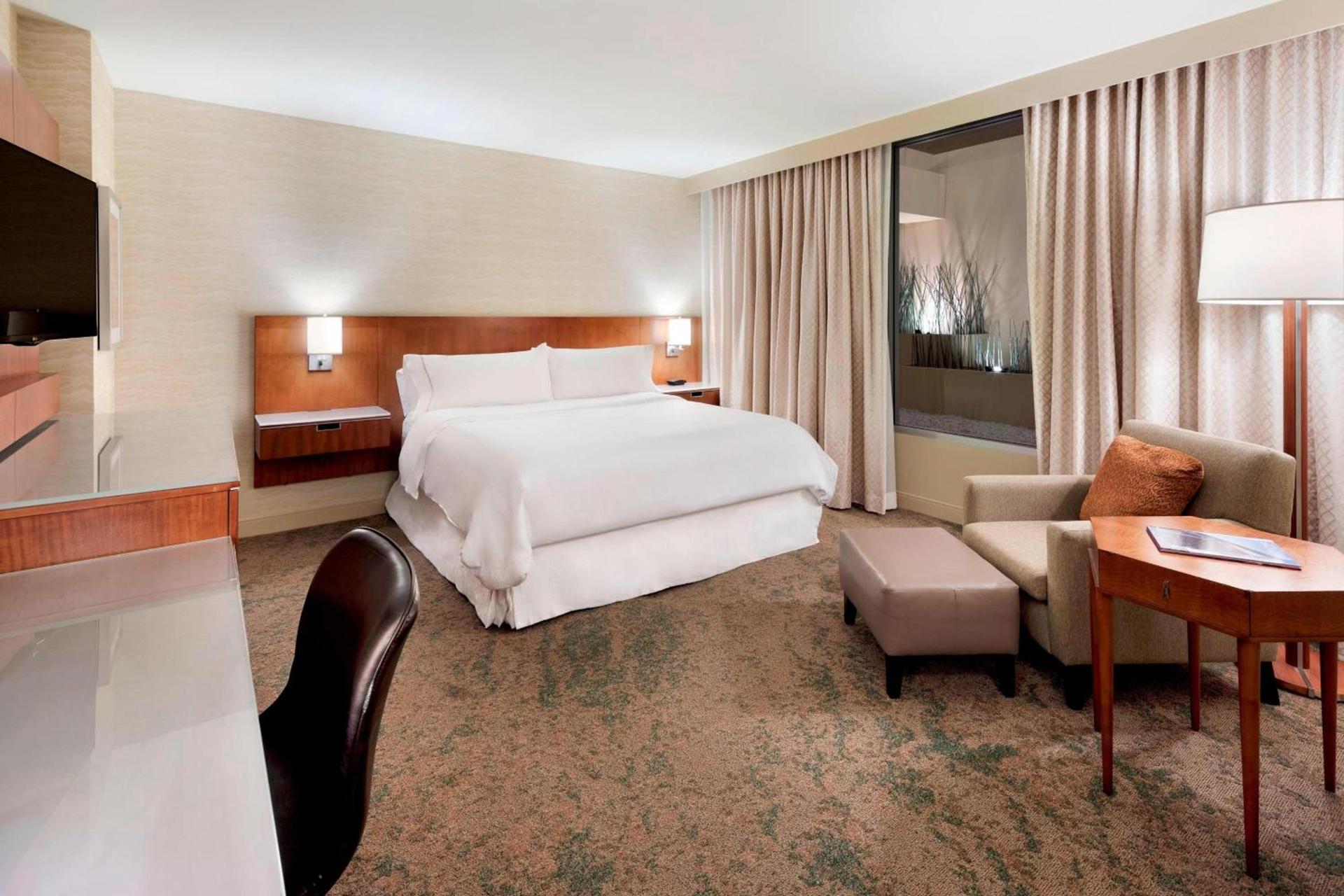 The Westin Minneapolis - NEWLY RENOVATED photo 13