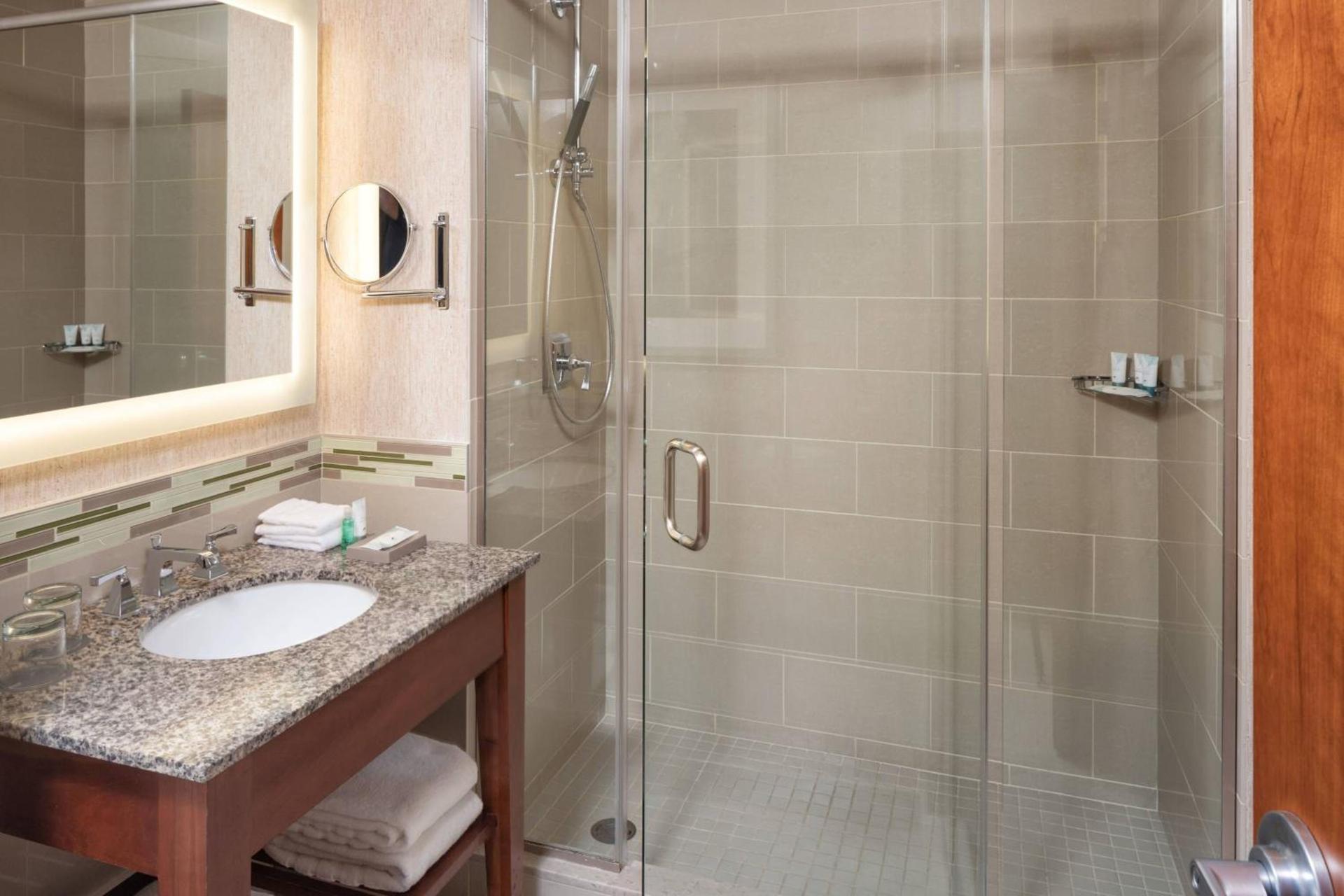 The Westin Minneapolis - NEWLY RENOVATED photo 15