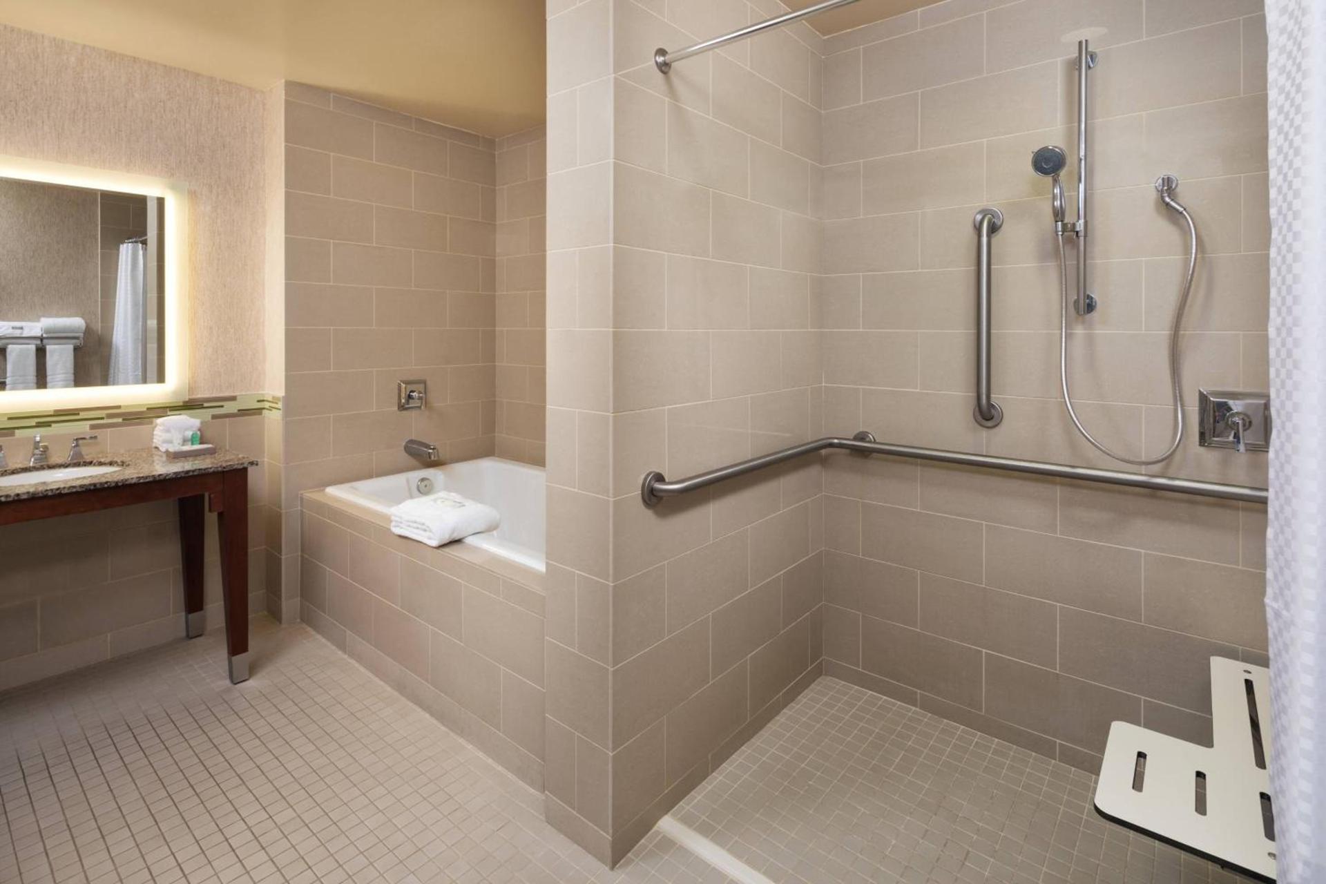 The Westin Minneapolis - NEWLY RENOVATED photo 16