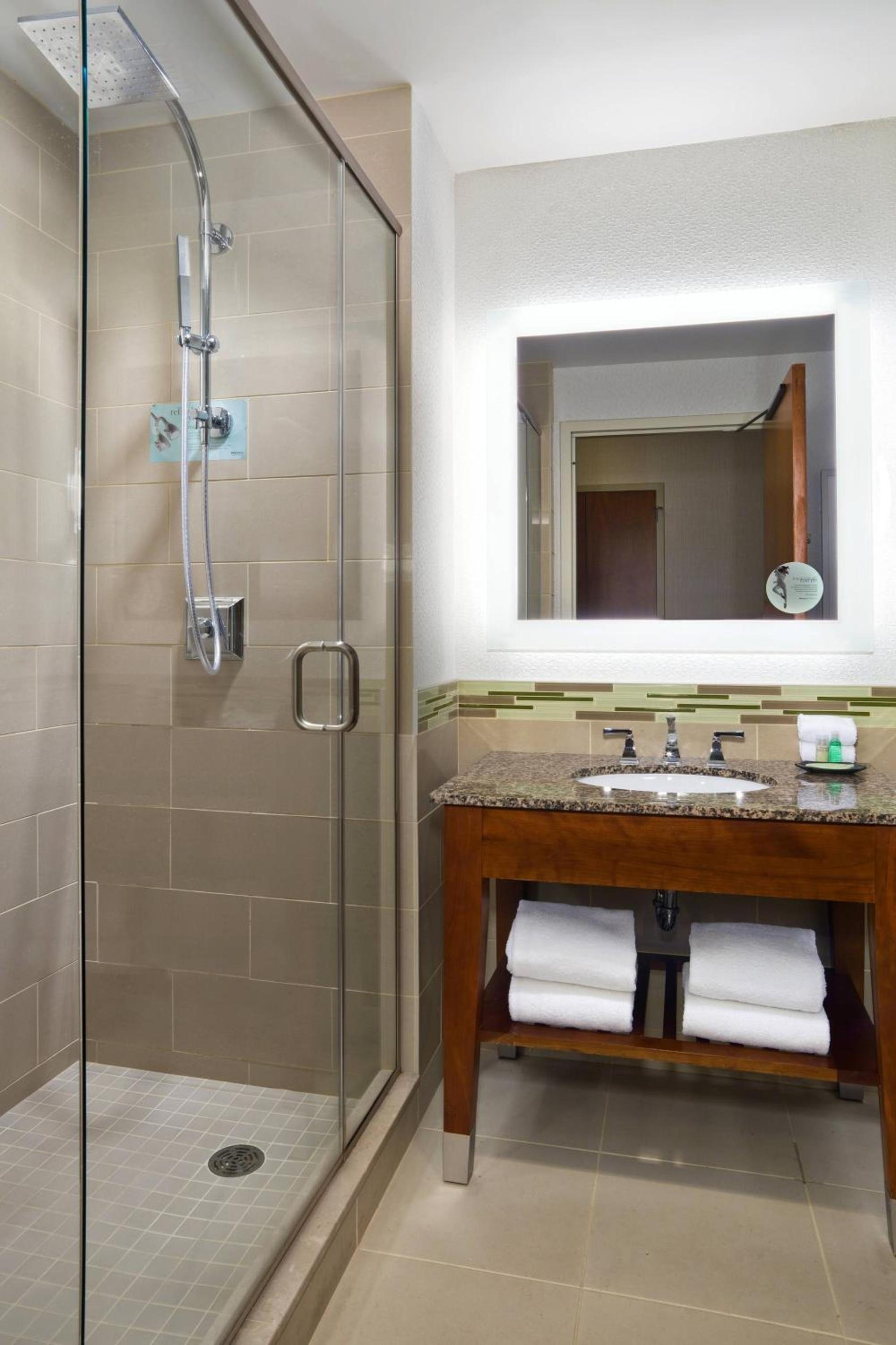 The Westin Minneapolis - NEWLY RENOVATED photo 18