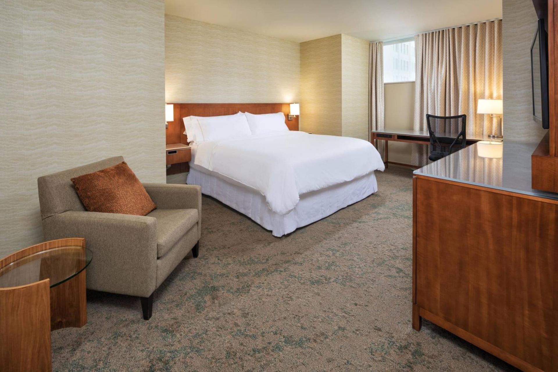 The Westin Minneapolis - NEWLY RENOVATED photo 21