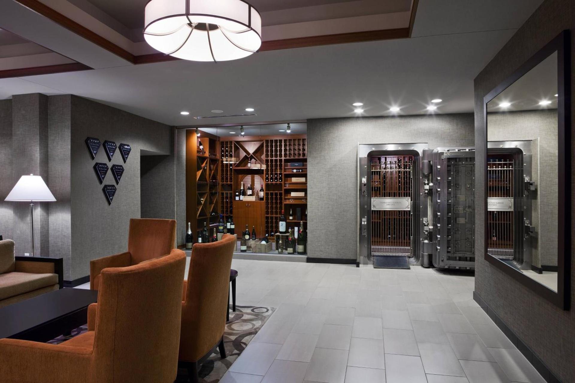 The Westin Minneapolis - NEWLY RENOVATED photo 31
